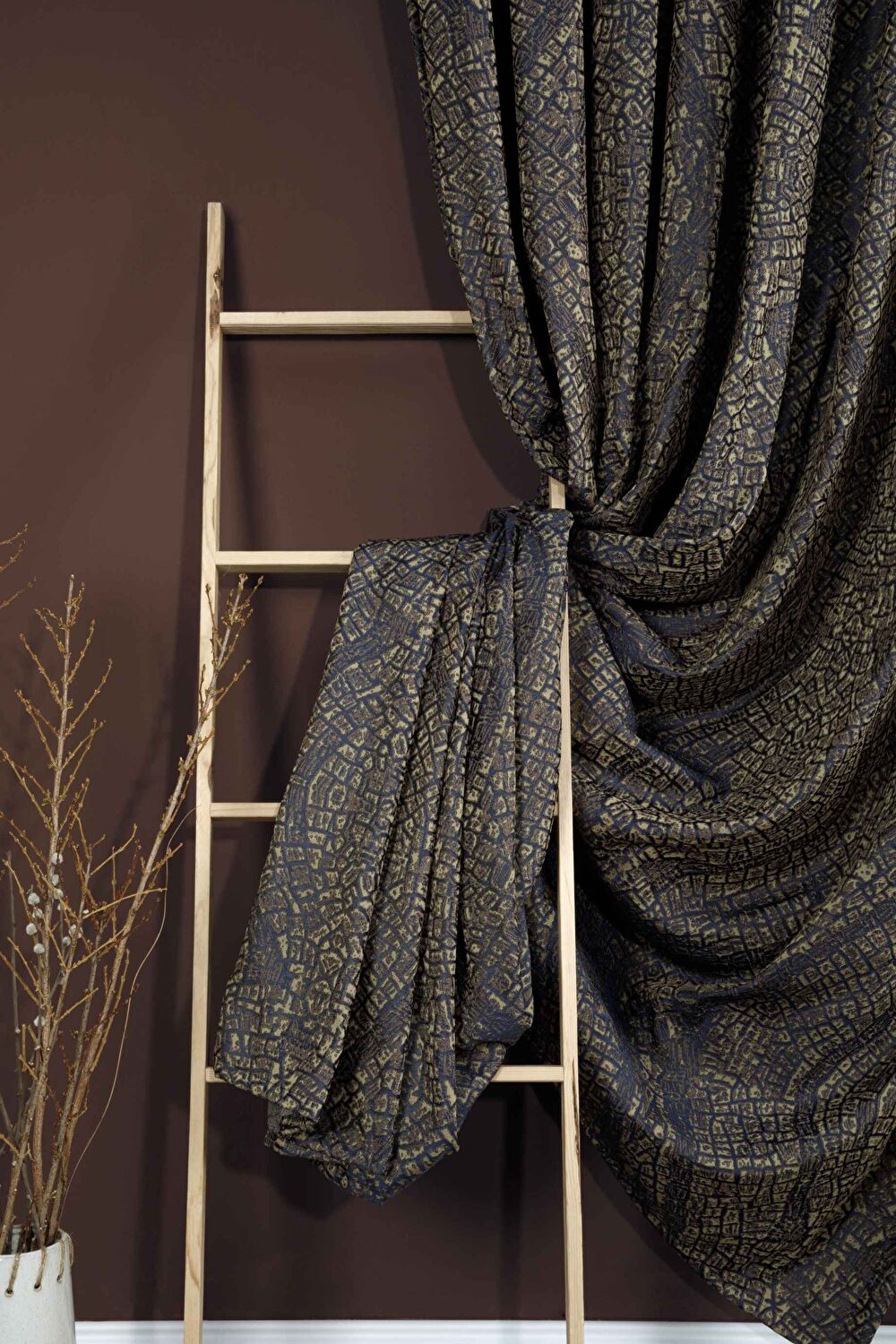 Taç Solvia Fon Perde Lacivert ( Max Yükseklik : 275 cm )