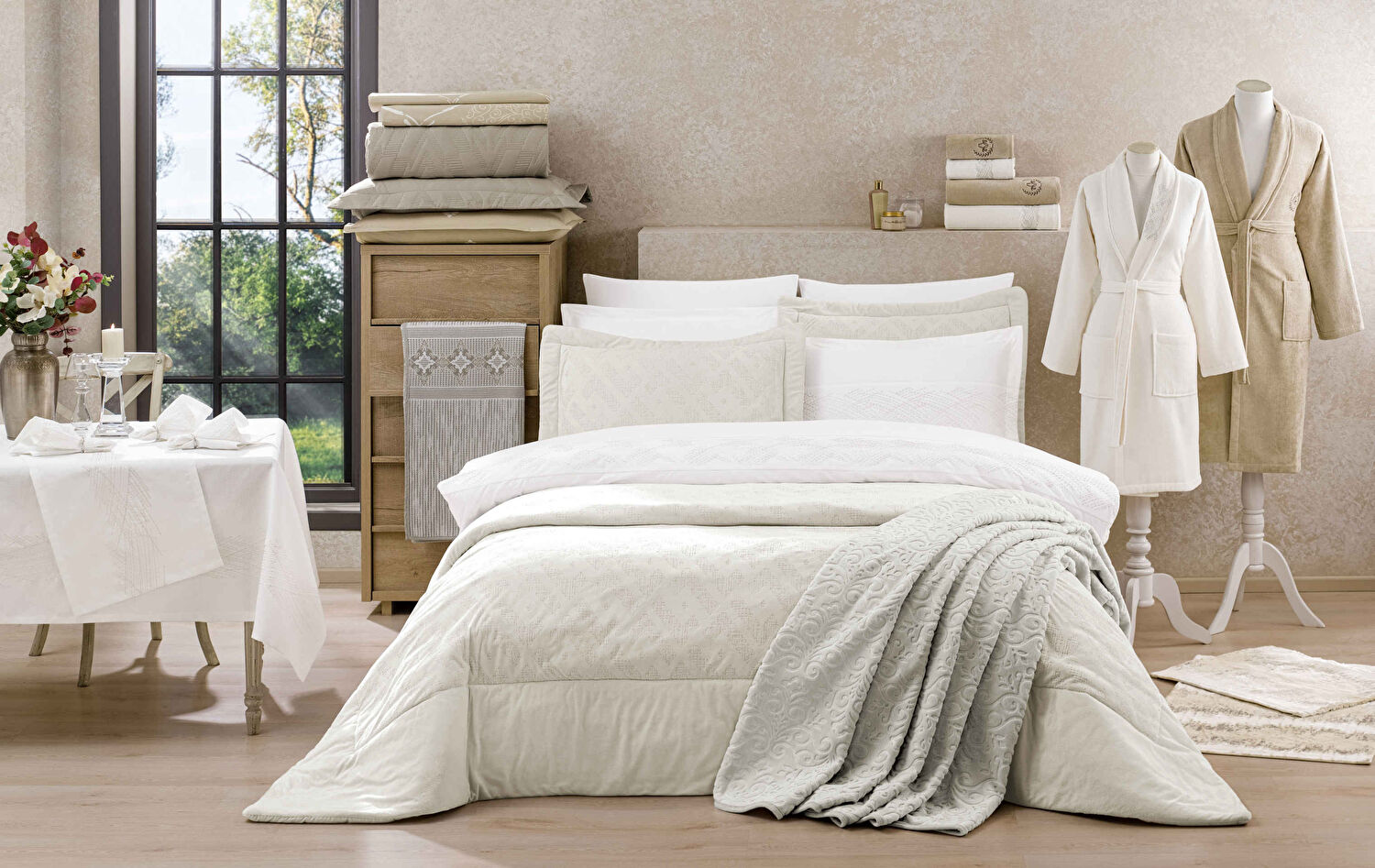 Taç Charlotte Abiye Çeyiz Set Taş