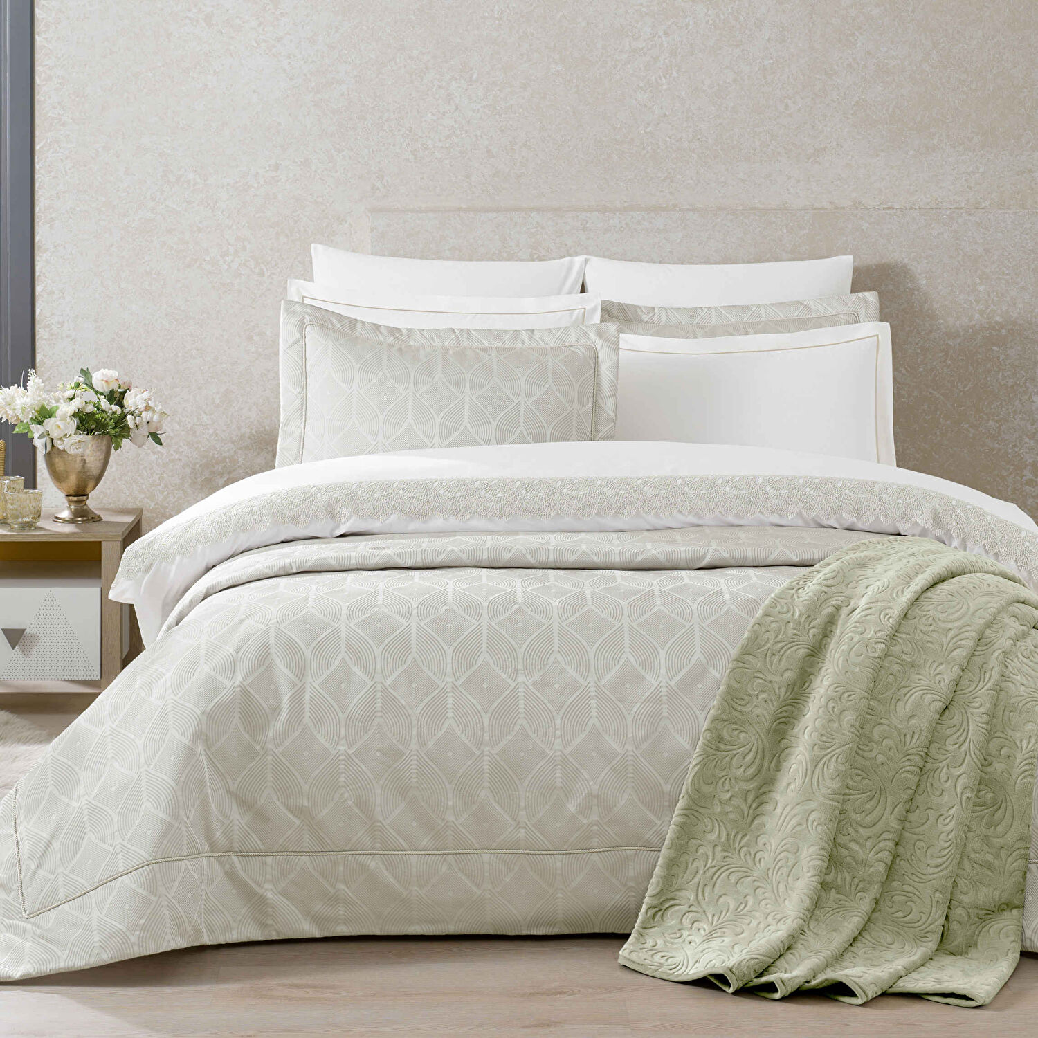 Taç Gardenya Abiye Çeyiz Set Yeşil