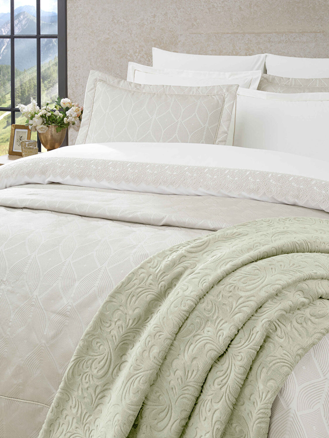 Taç Gardenya Abiye Çeyiz Set Yeşil