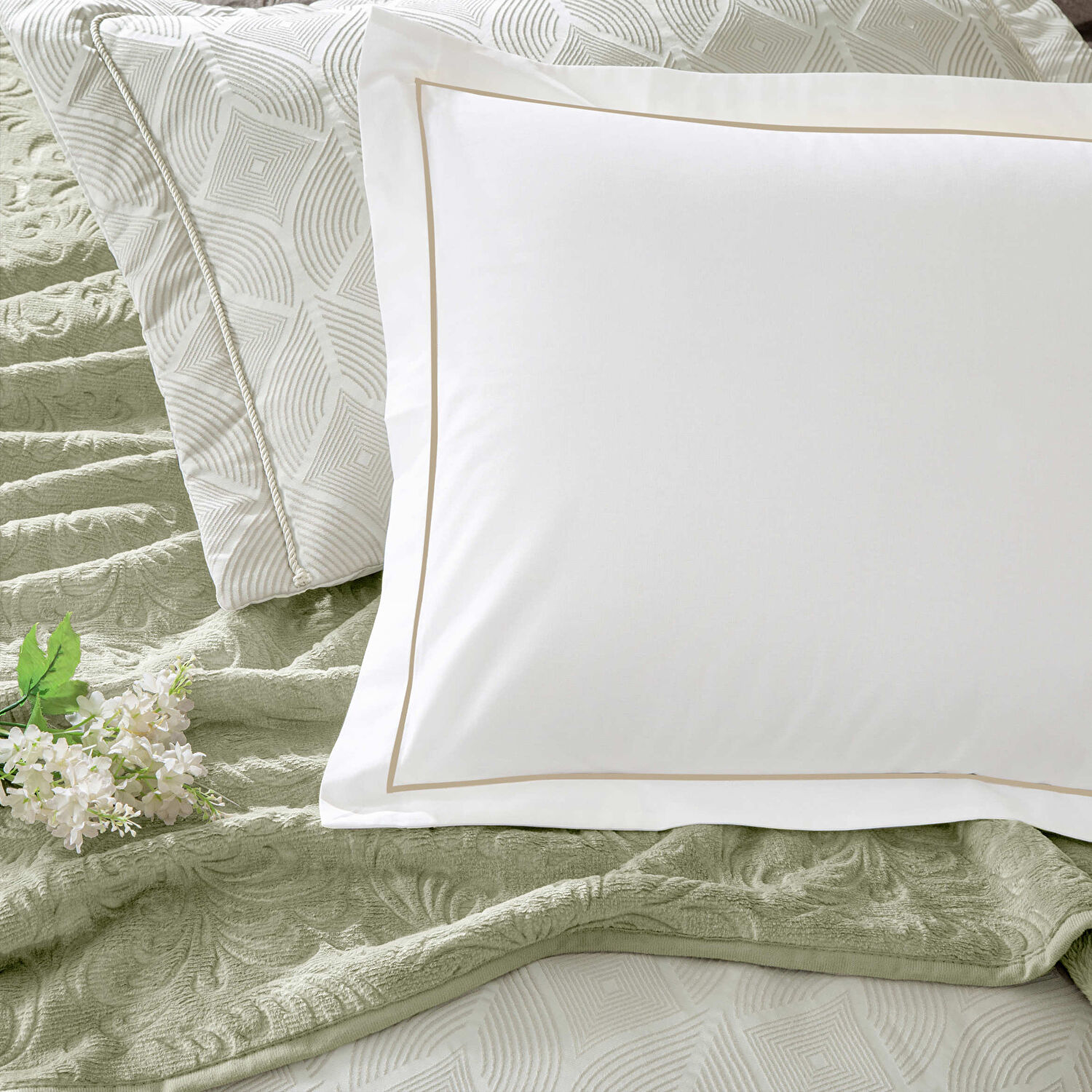 Taç Gardenya Abiye Çeyiz Set Yeşil