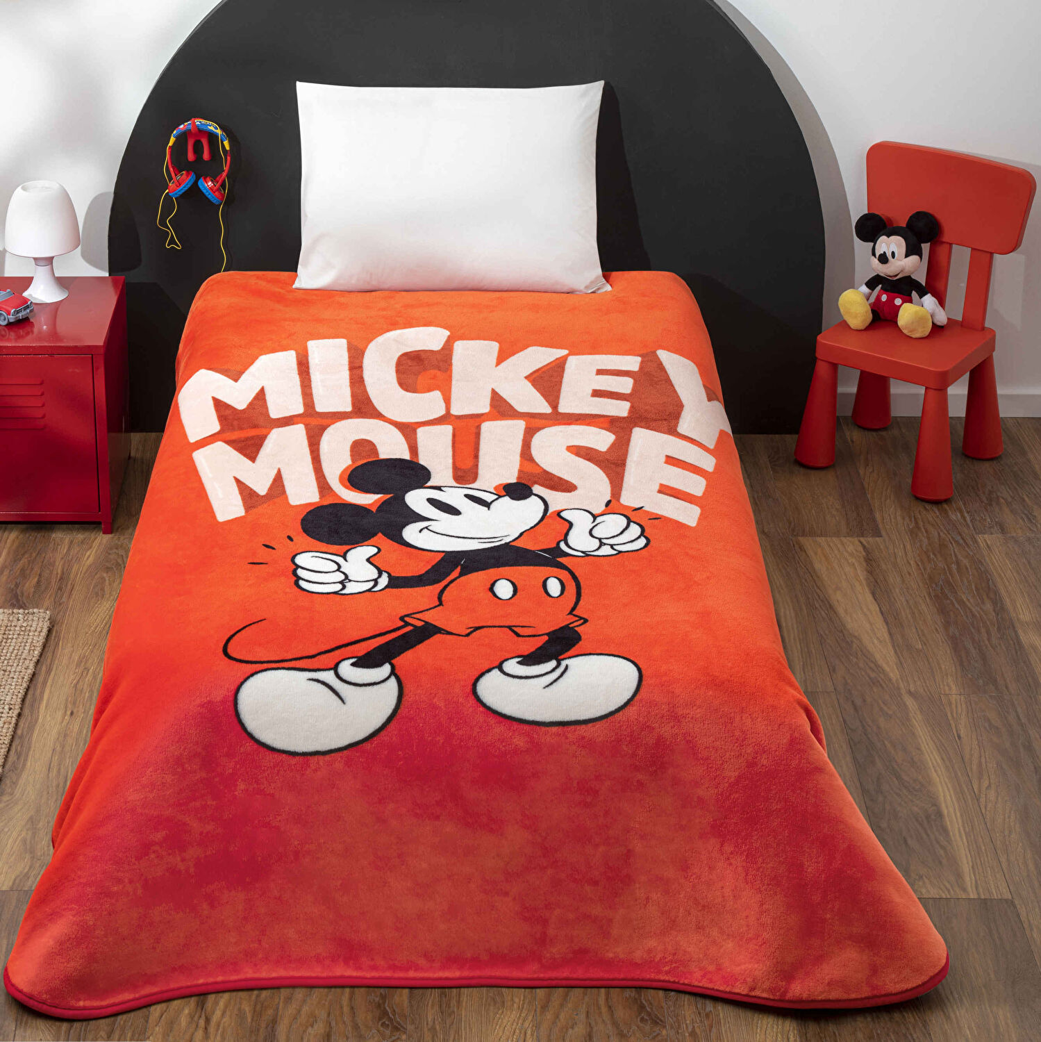 Lisanslı Disney Mickey Mouse Classic Red Tek Kişilik Battaniye