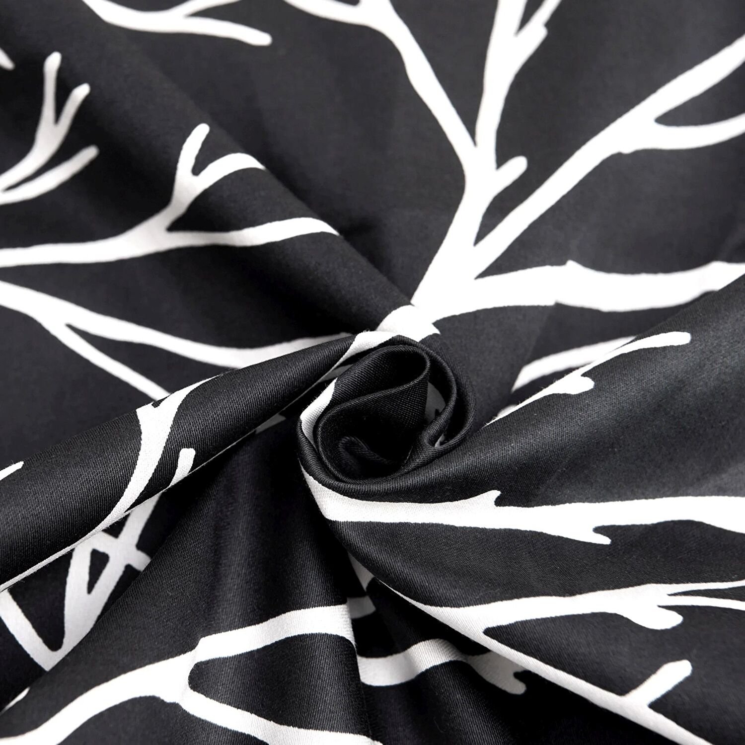 Brielle Çift Kişilik Saten Nevresim Seti Siyah