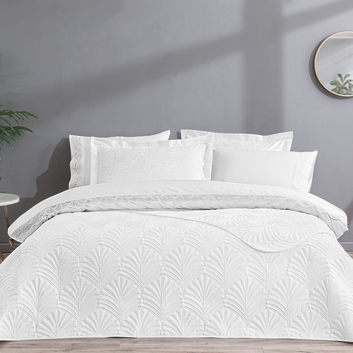 Taç Eleanor Yatak Örtülü Çift Kişilik Nevresim Seti Beyaz