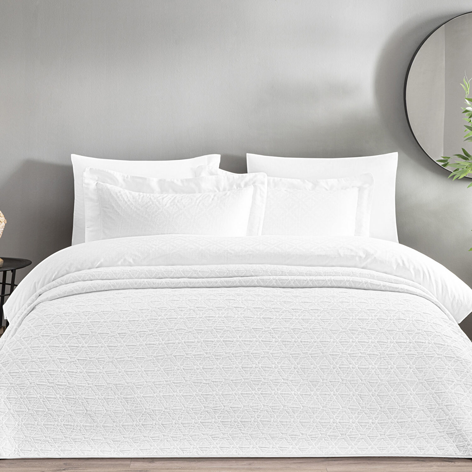 Taç Bellamy Yatak Örtülü Çift Kişilik Nevresim Seti Beyaz