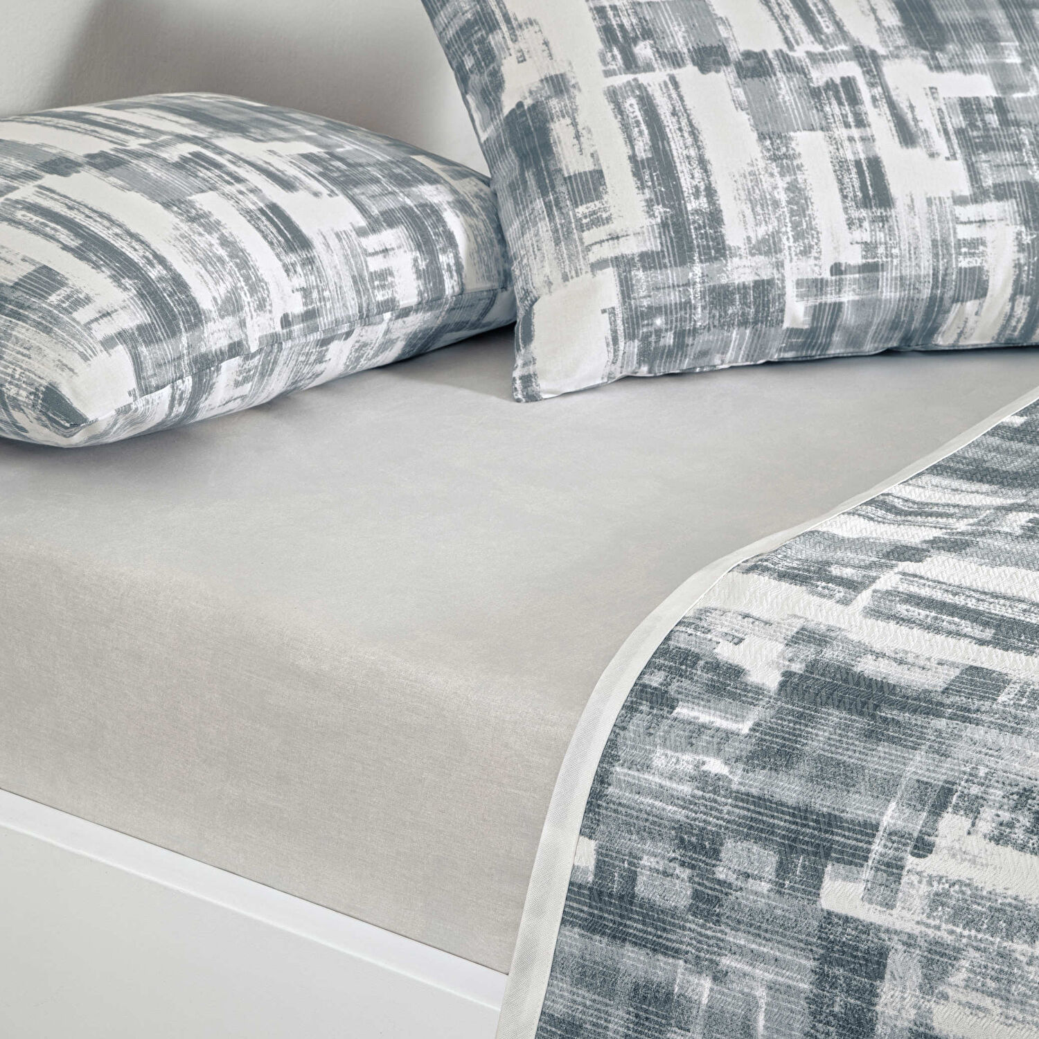 Taç Baskılı Jamie Çift Kişilik Pike Takımı Gri