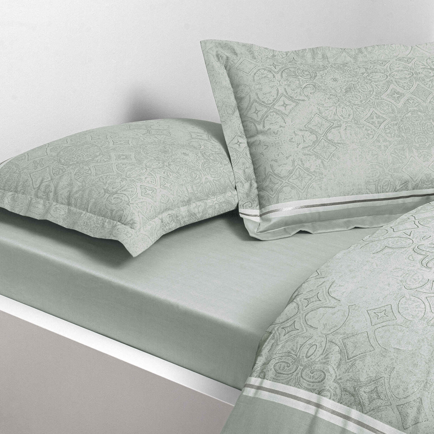 Taç Salvorıa Saten Çift Kişilik Nevresim Takımı Lila