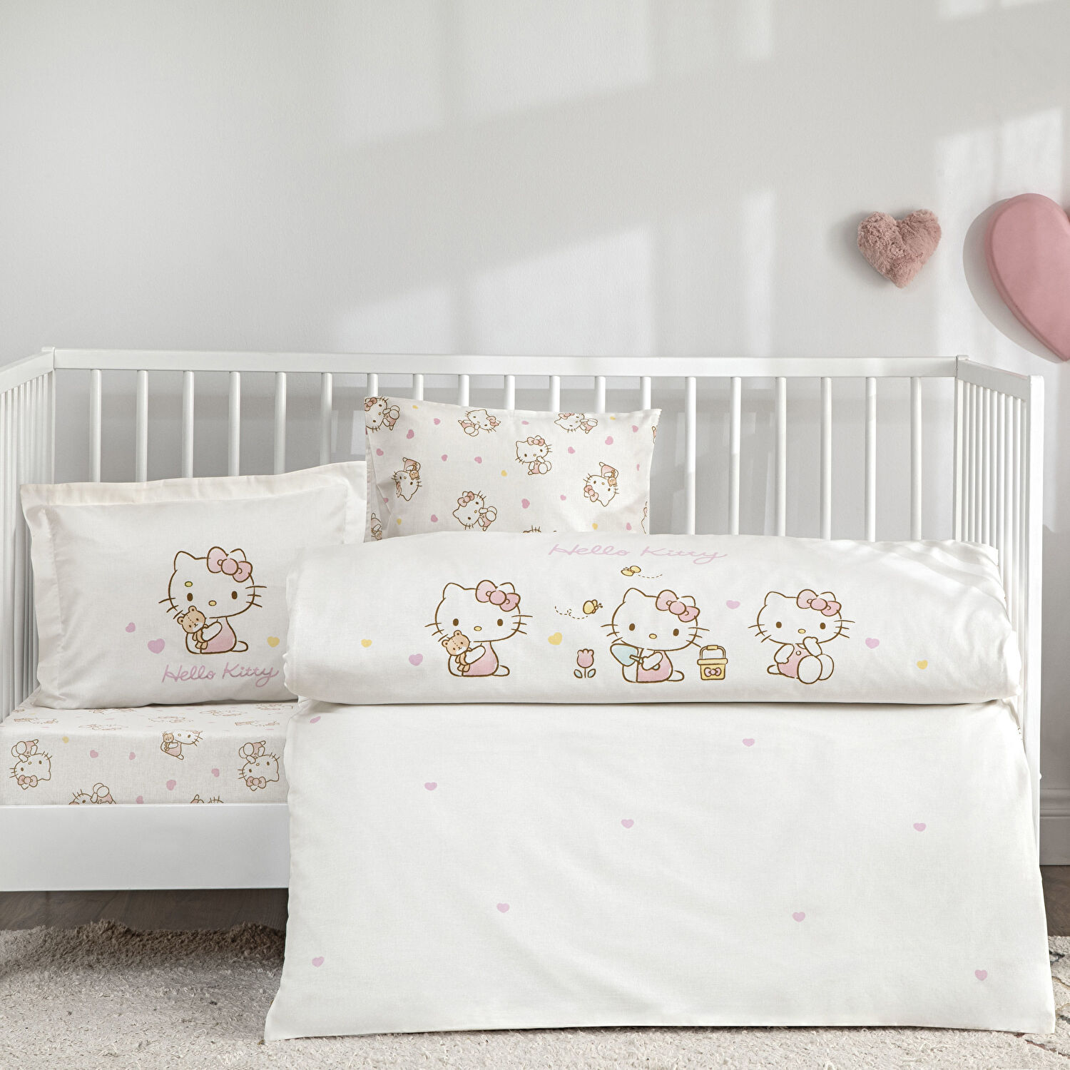 Taç Lisanslı Hello Kitty Cute Baby Pamuk Bebek Nevresim Takımı