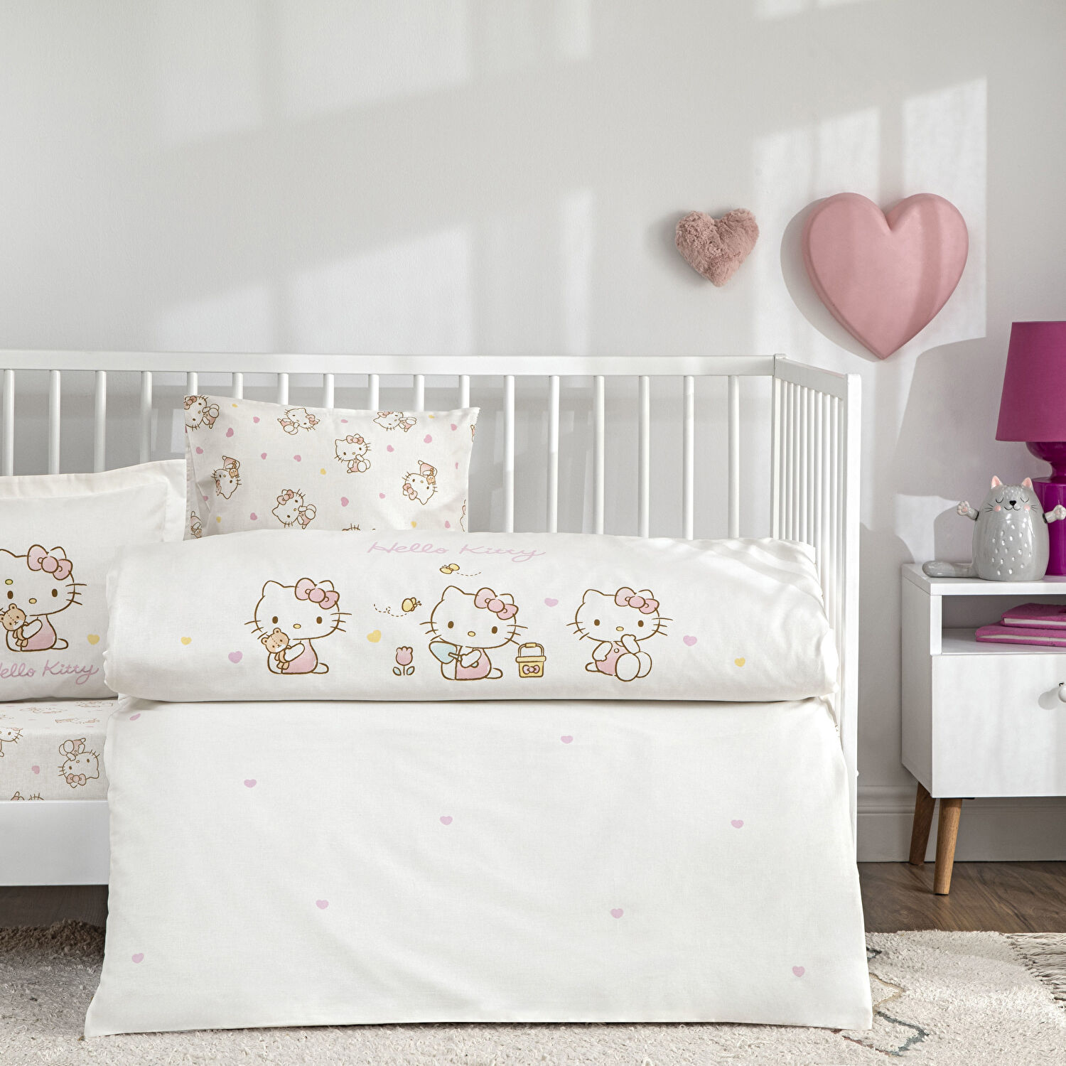 Taç Lisanslı Hello Kitty Cute Baby Pamuk Bebek Nevresim Takımı