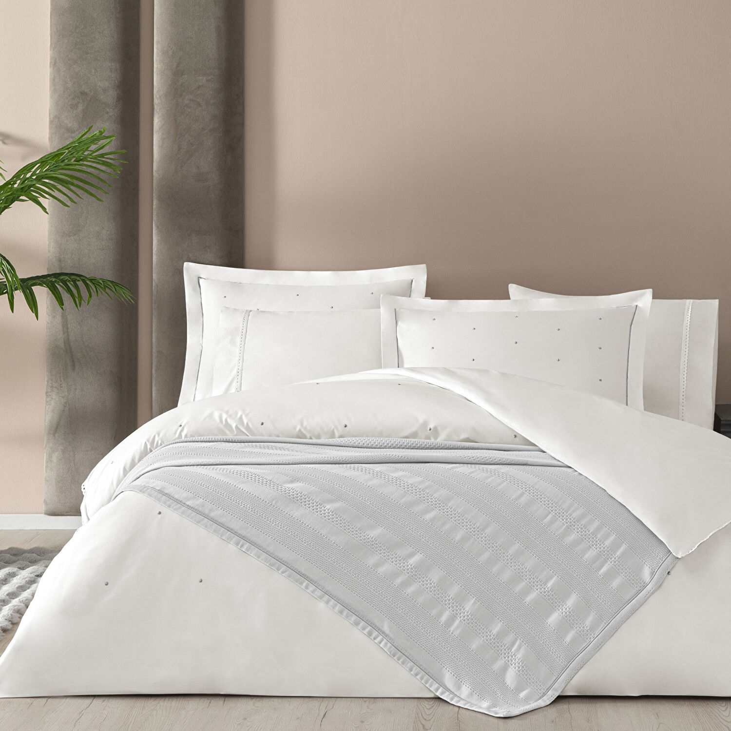 Taç Rebecca Yatak Örtülü Çift Kişilik Nevresim Seti Gri