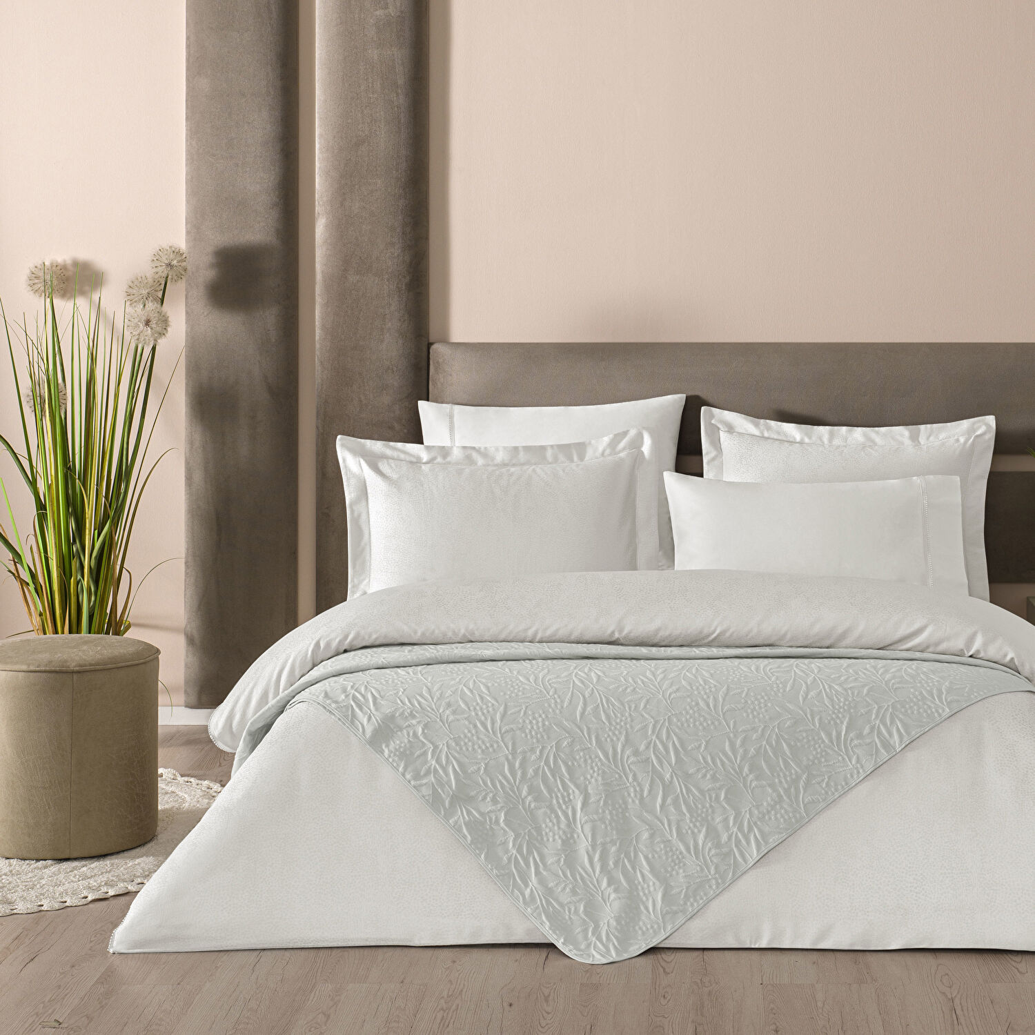 Taç Clarissa Yatak Örtülü Çift Kişilik Nevresim Seti Gri