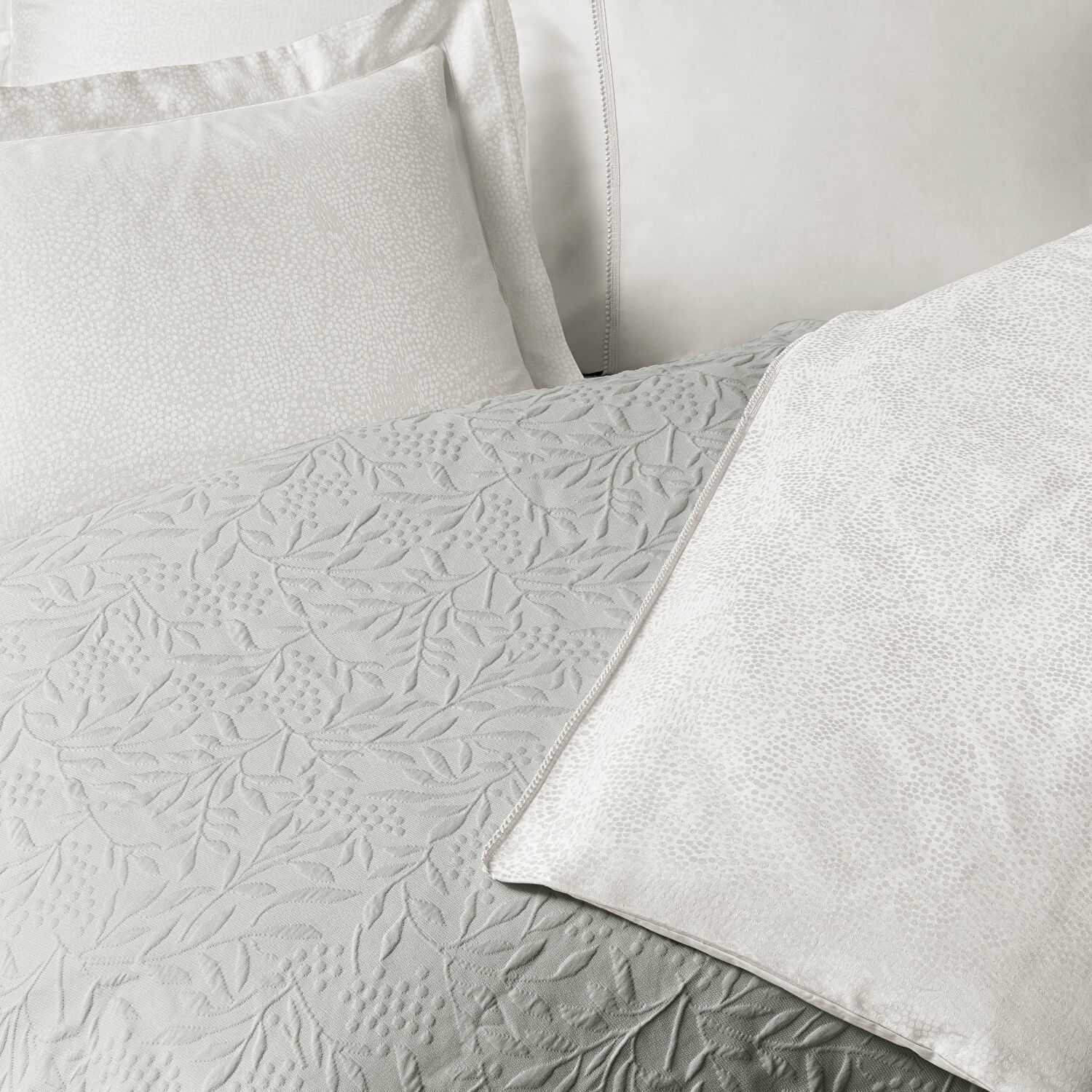 Taç Clarissa Yatak Örtülü Çift Kişilik Nevresim Seti Gri