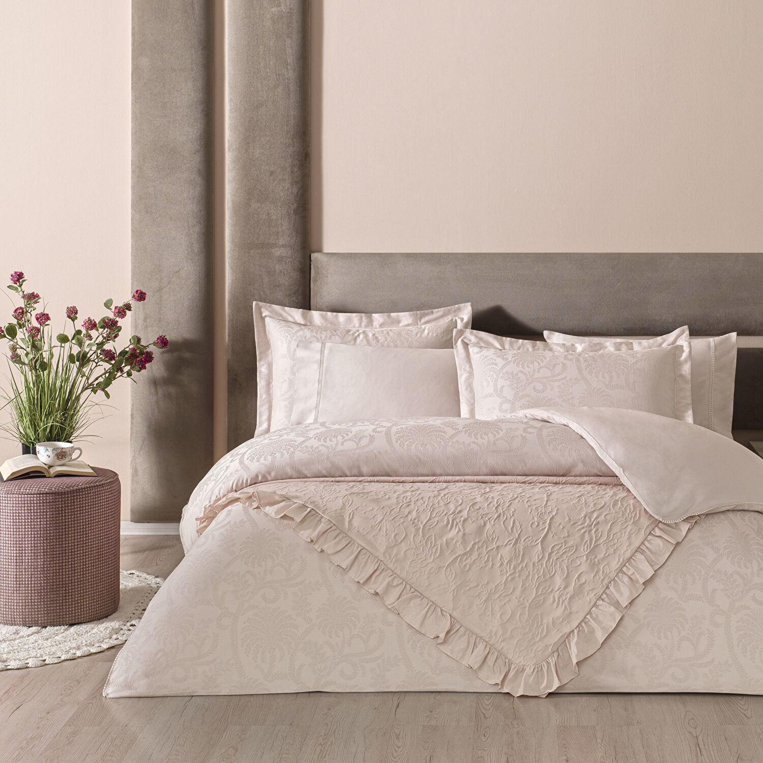 Taç Odette Yatak Örtülü Çift Kişilik Nevresim Seti Pudra