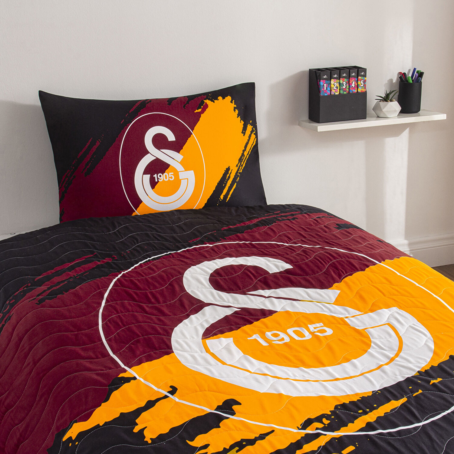 Taç Lisanslı Galatasaray Aslan Complete Set