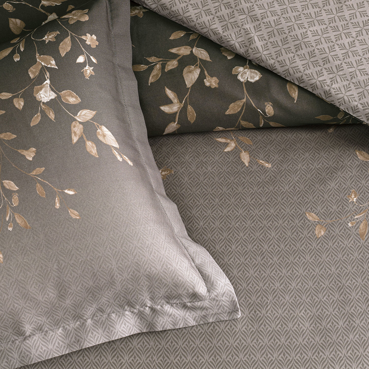 Taç Elaris Saten Çift Kişilik Nevresim Takımı Vizon