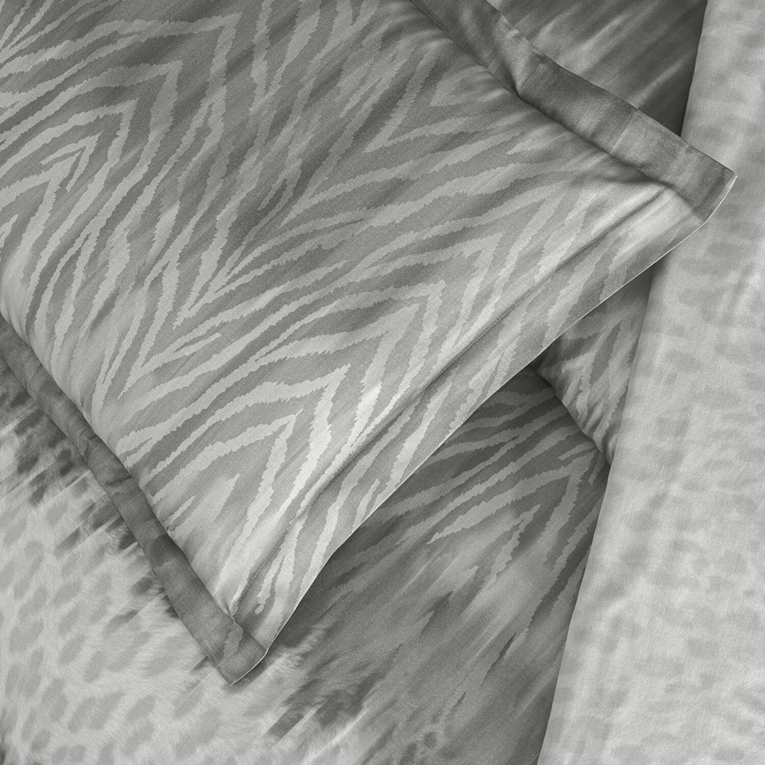 Taç Zavora Saten Çift Kişilik Nevresim Takımı Antrasit