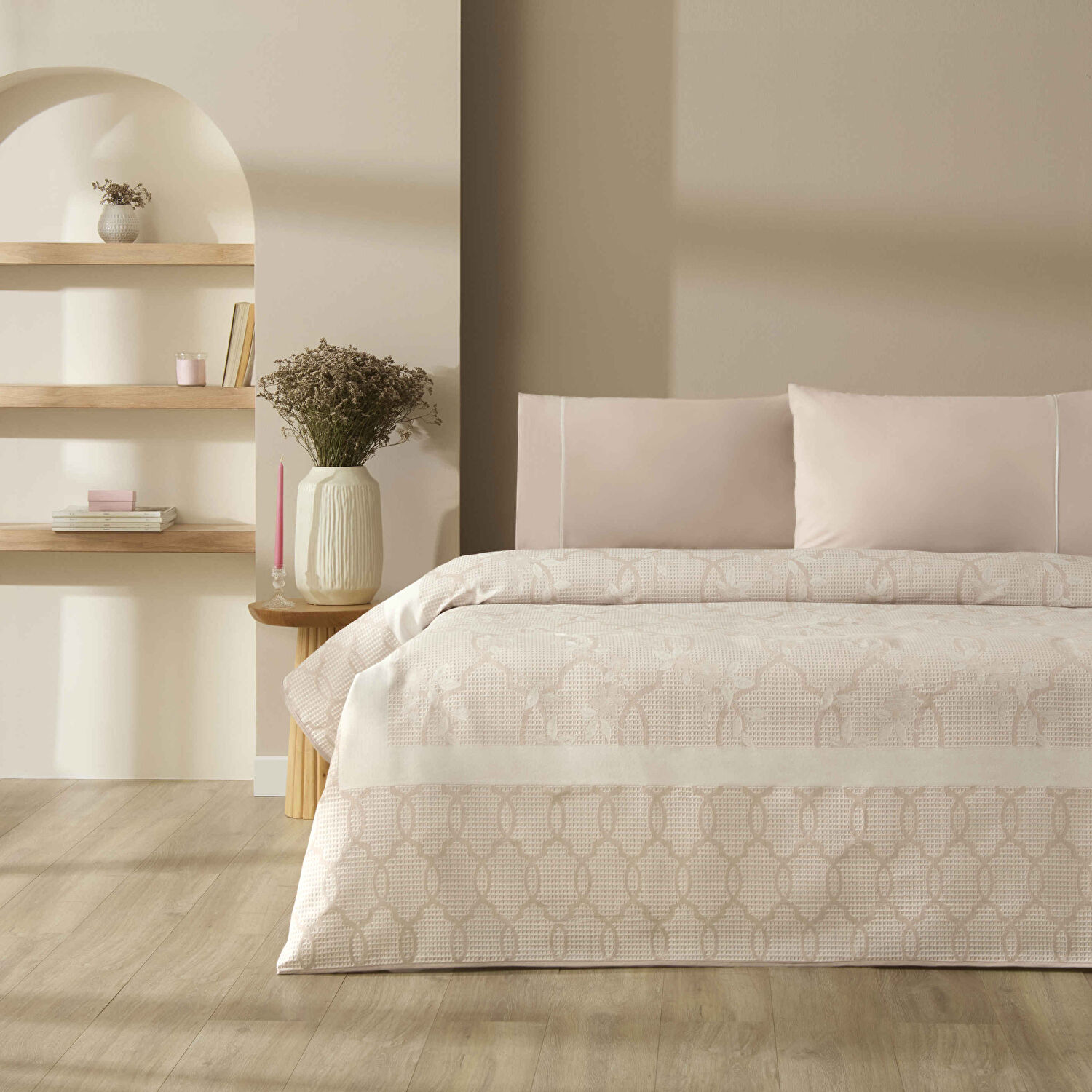 Taç Jakar Linora Çift Kişilik Pike Takımı Pudra