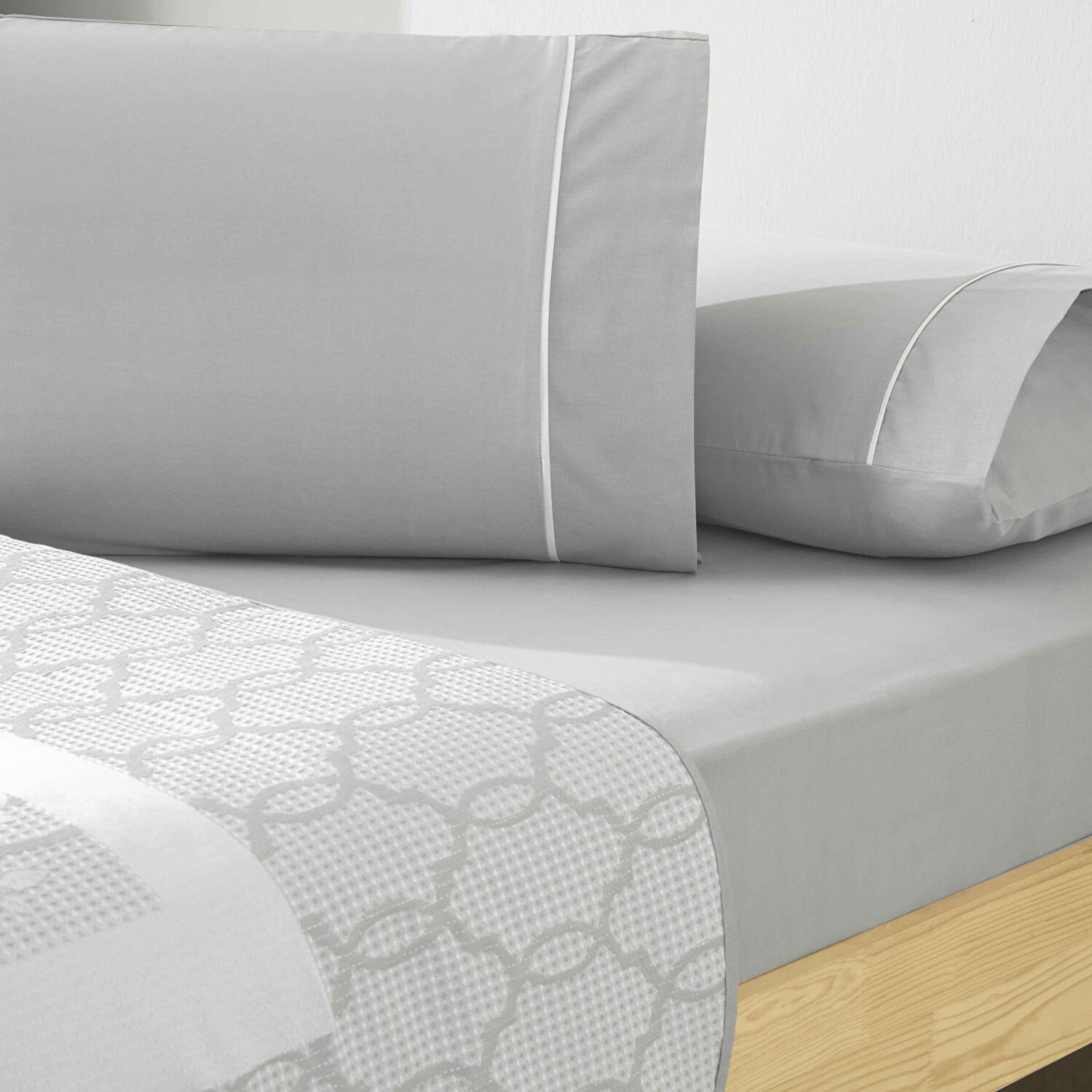 Taç Jakar Linora Çift Kişilik Pike Takımı Gri