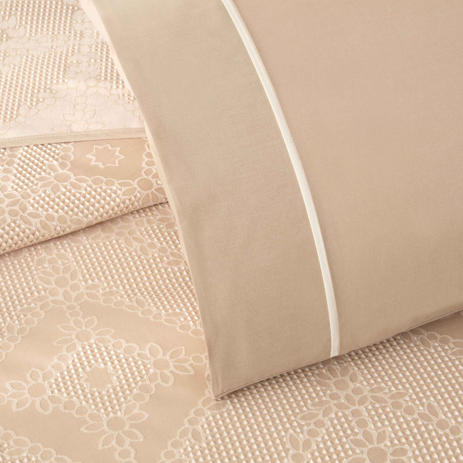 Taç Jakar Delissa Queen Size Pike Takımı Somon