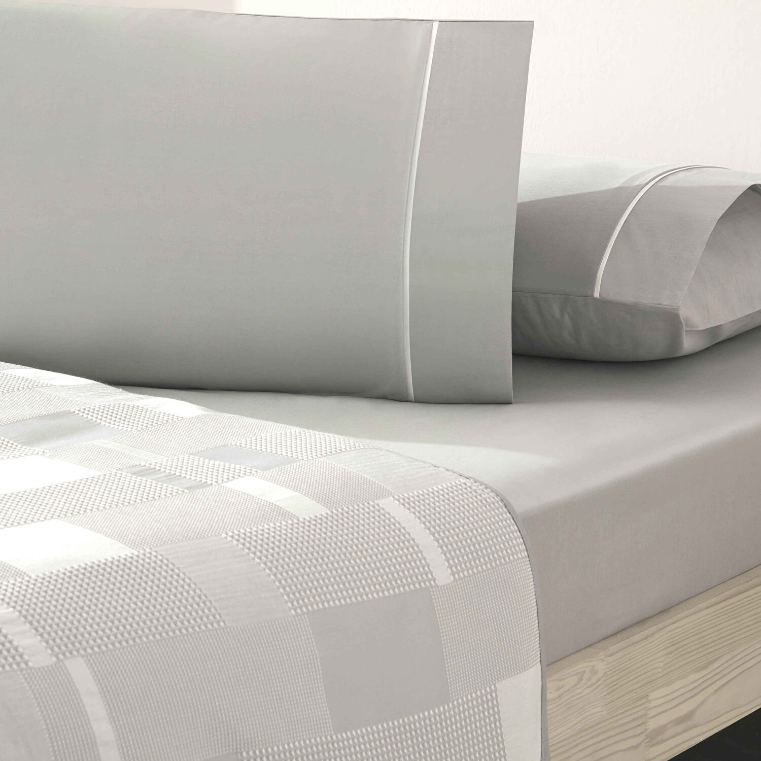 Taç Jakar Alvora Queen Size Pike Takımı Antrasit