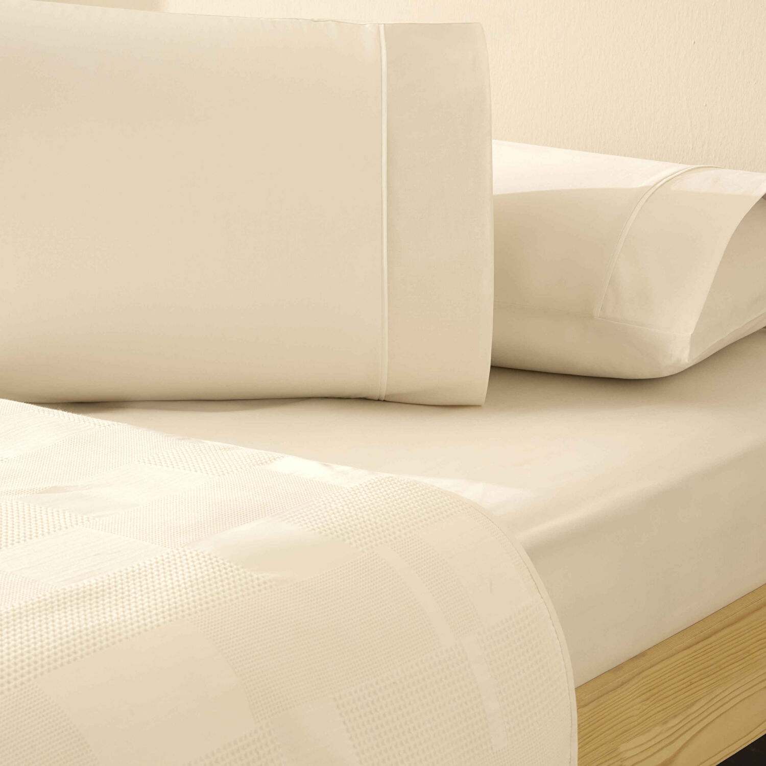 Taç Jakar Alvora Tek Kişilik Pike Takımı Ekru