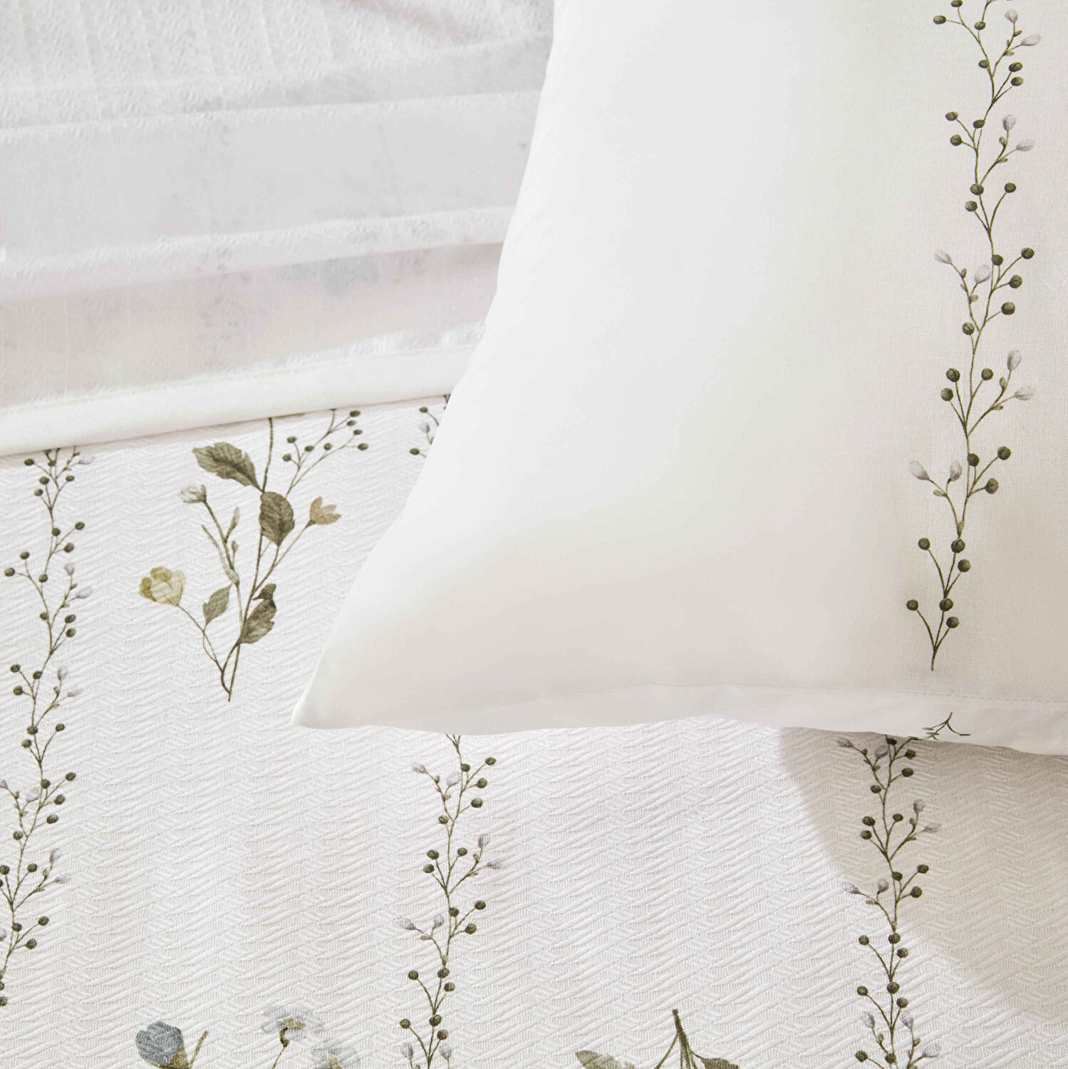 Taç Baskılı Soria Çift Kişilik Pike Takımı Yeşil