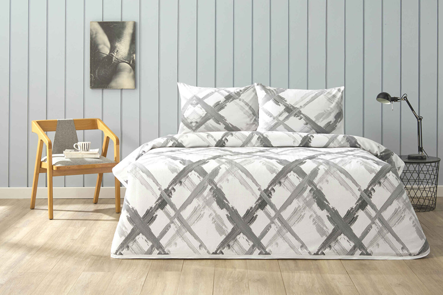 Taç Baskılı Liriel Çift Kişilik Pike Takımı Antrasit