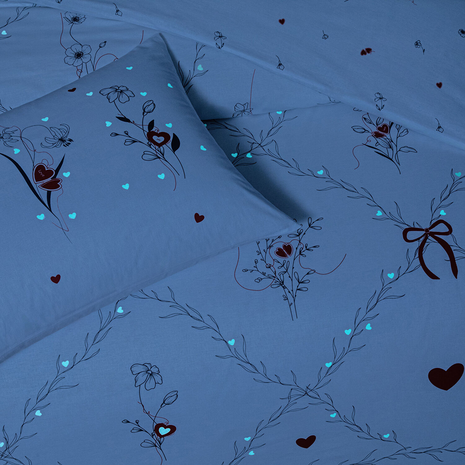 Taç Amoura Glowlu Ranforce Çift Kişilik Nevresim Takımı Kırmızı