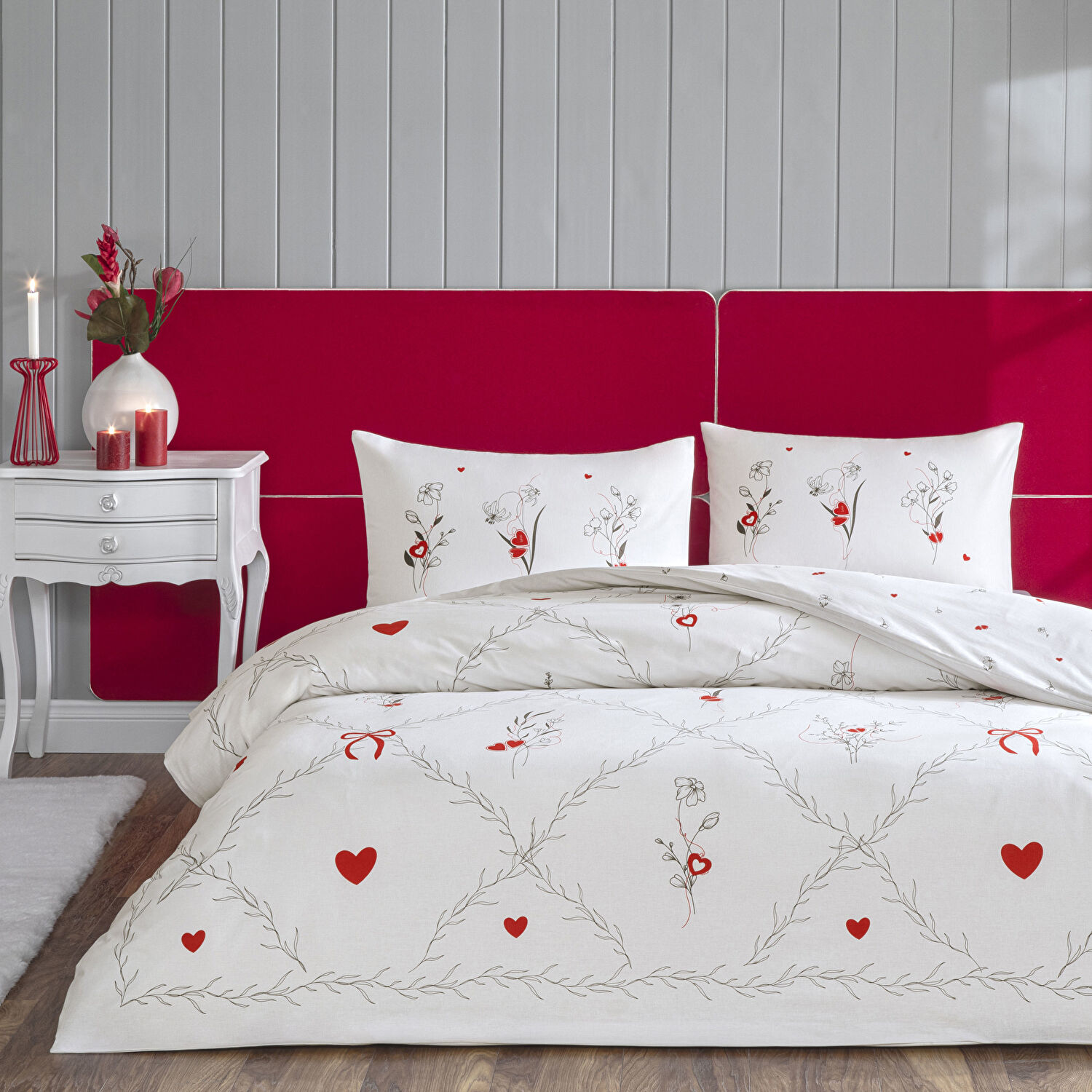 Taç Amoura Glowlu Ranforce Çift Kişilik Nevresim Takımı Kırmızı