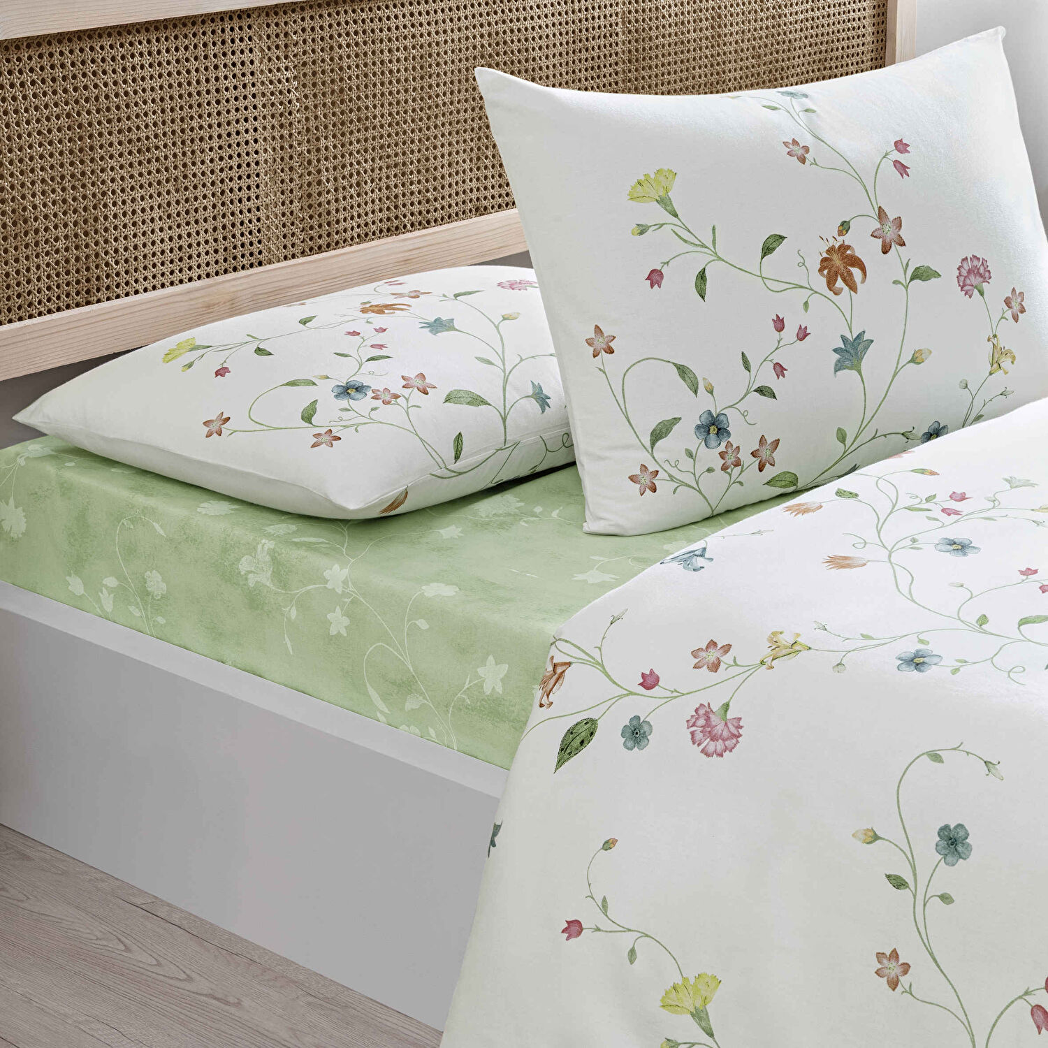 Taç Lorinda Ranforce Tek Kişilik Nevresim Takımı Yeşil