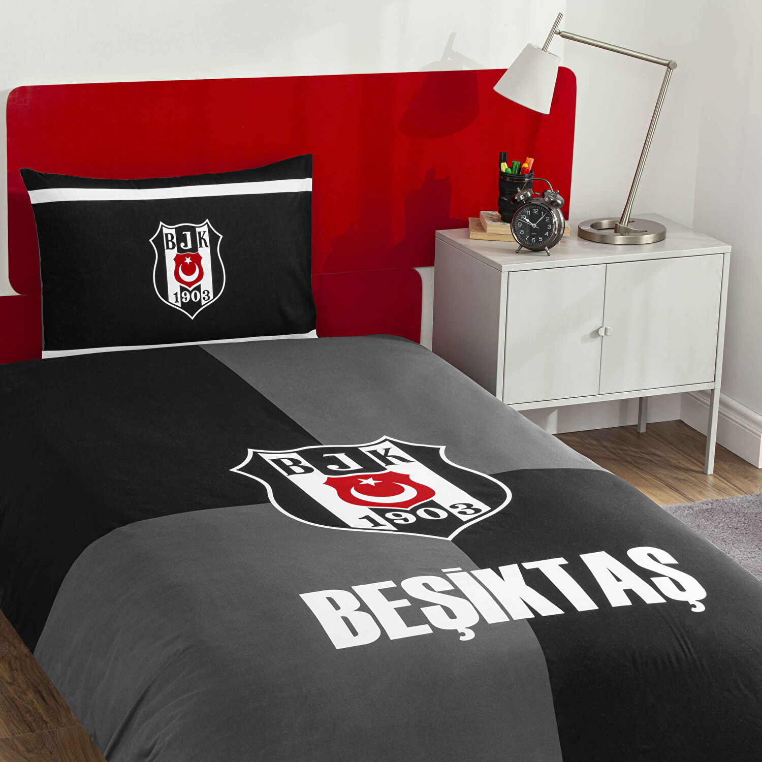 Taç Lisanslı Beşiktaş Efsane Pamuk Tek Kişilik Nevresim Takımı