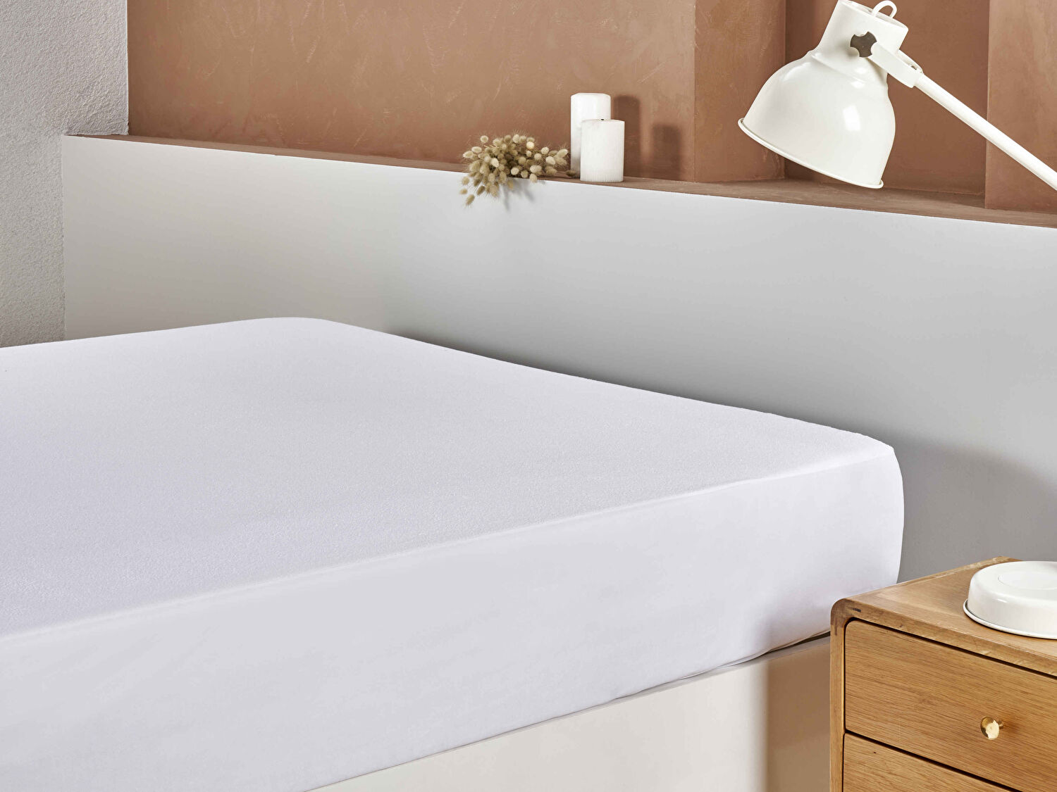 Taç Easy Pamuk Çift Kişilik Sıvı Geçirmez Yatak Alezi Beyaz