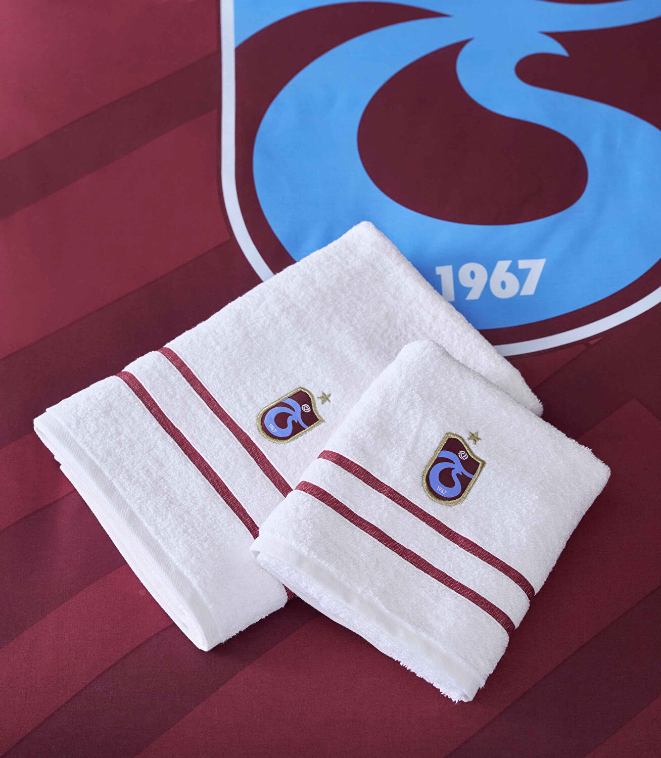 Taç Lisanslı Trabzonspor Arma Pamuk 50x90 cm Yüz Havlusu