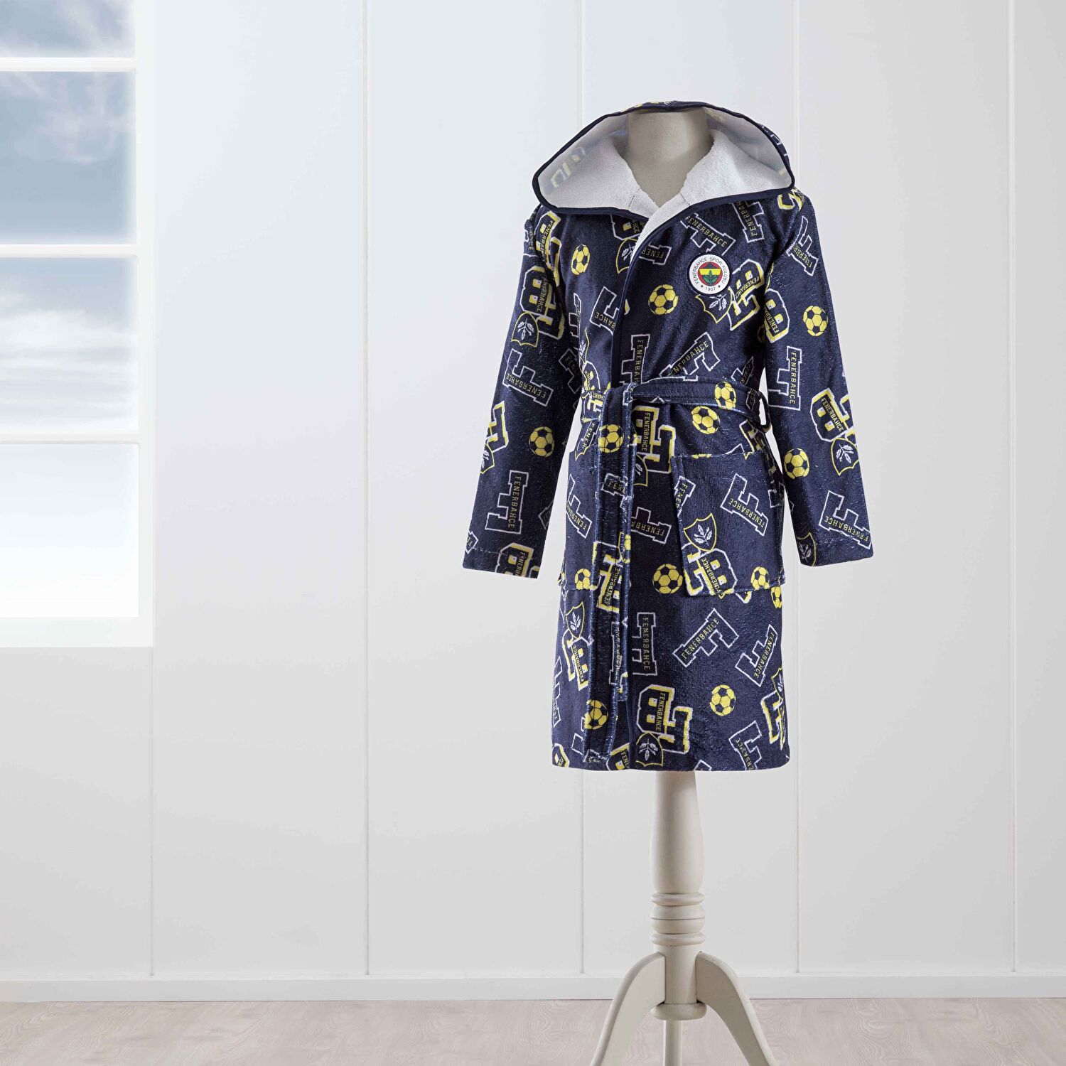 Taç Lisanslı Fenerbahçe 1907 6-8 Yaş Çocuk Baskılı Bornoz