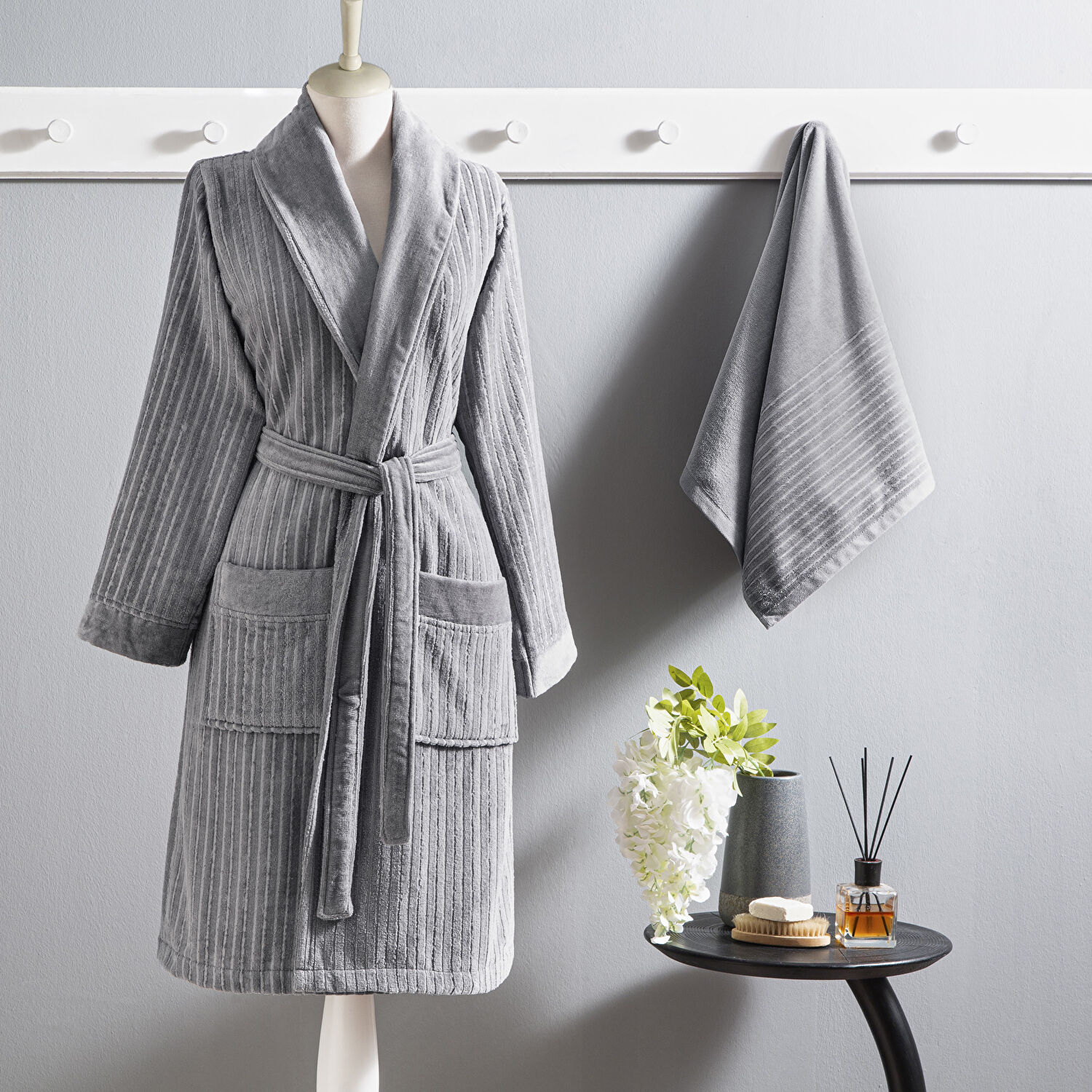 Taç Ritmo Pamuk S/M Bornoz Set Antrasit