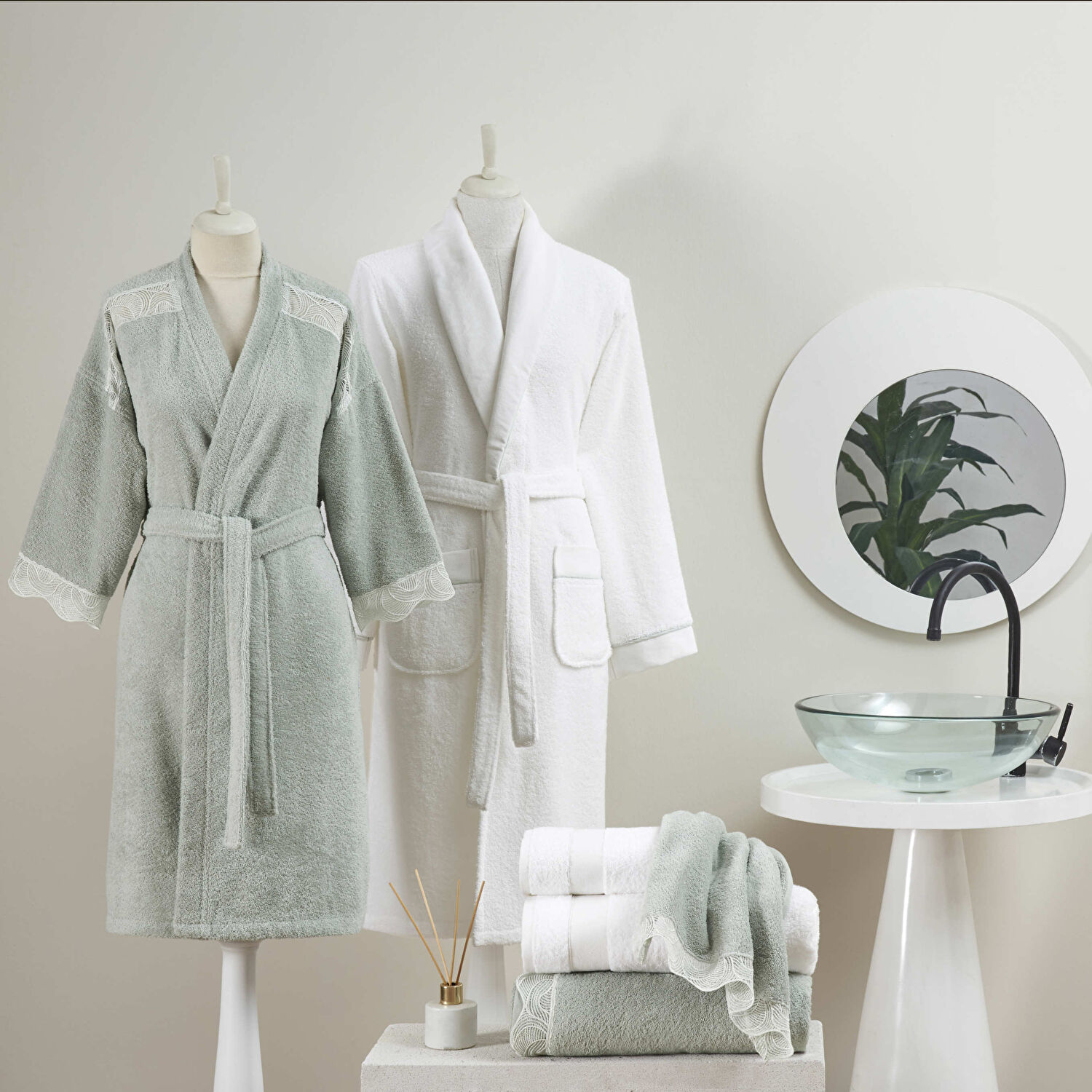 Taç Elenor Pure Cotton Pamuk Aile Bornoz Seti Yeşil Beyaz