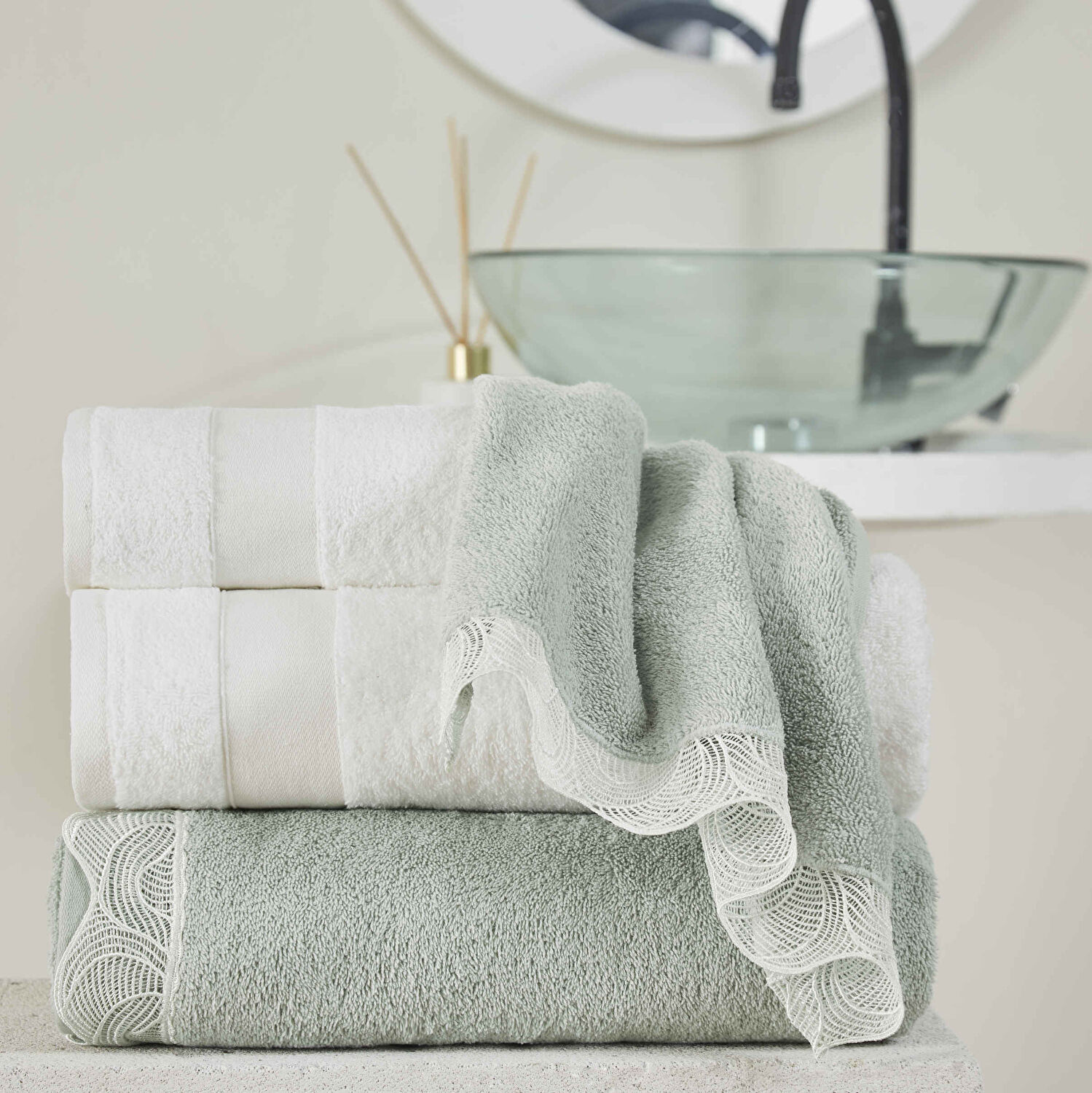 Taç Elenor Pure Cotton Pamuk Aile Bornoz Seti Yeşil Beyaz