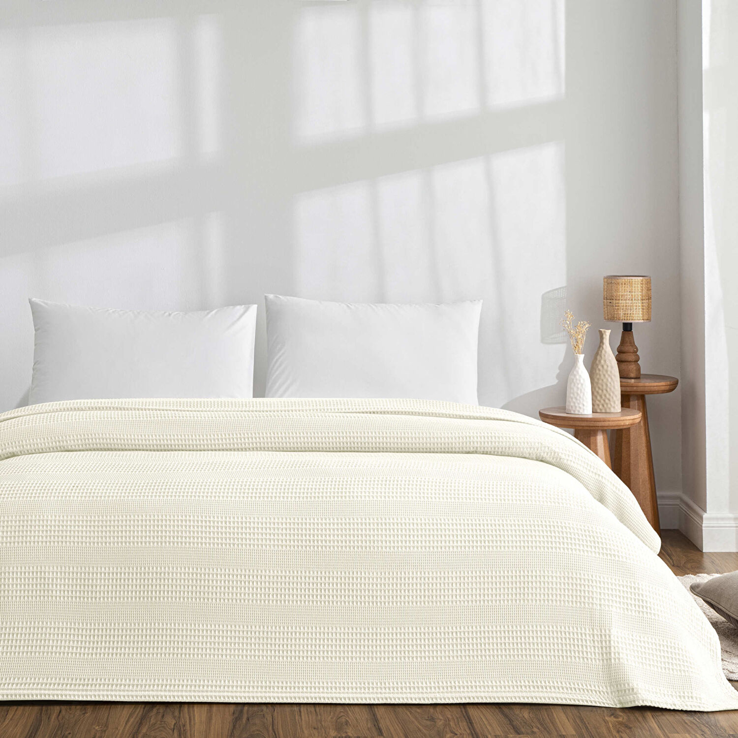 Taç Monet Pamuk Çift Kişilik Pike Kremrengi