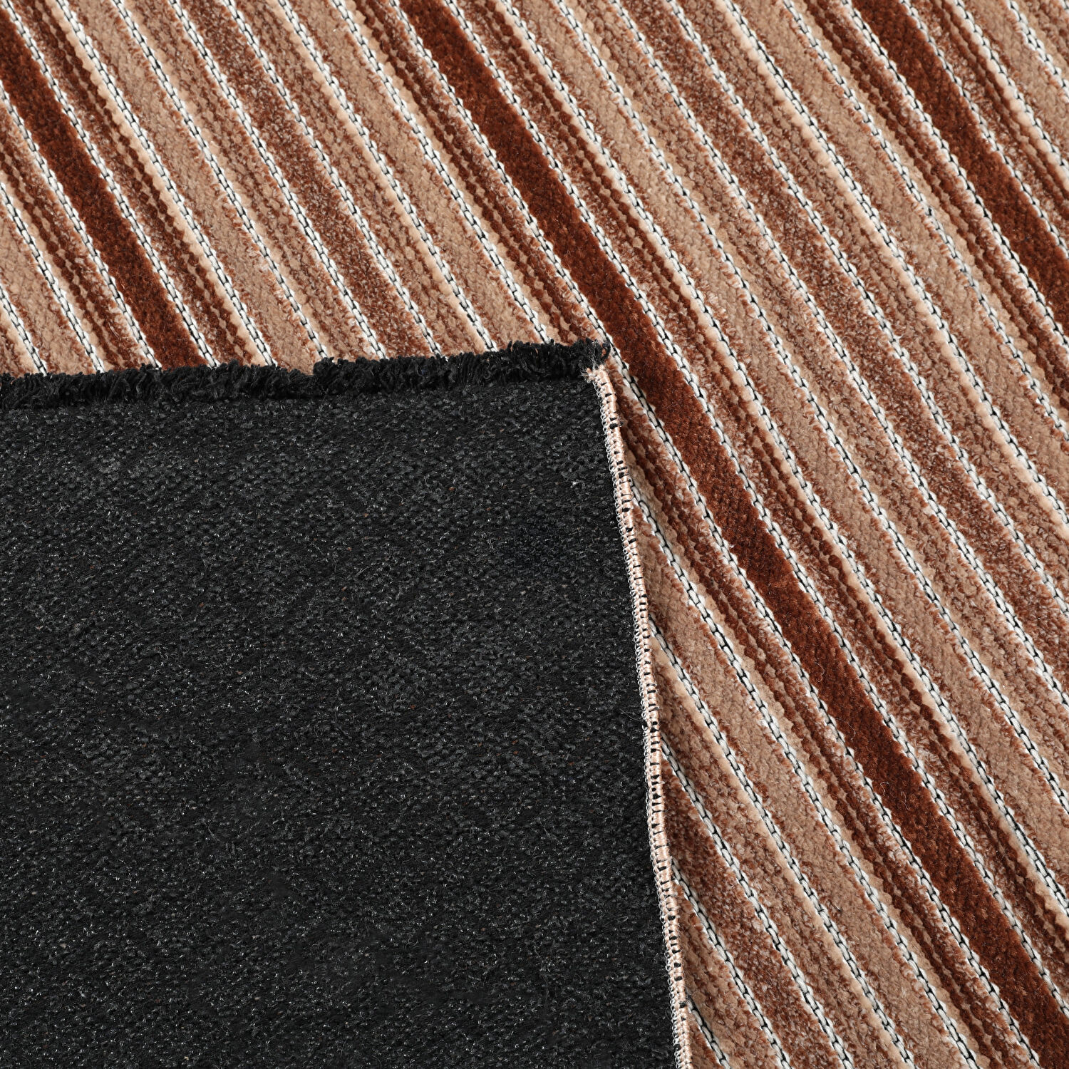 Linens Junno Halı 115x180 Cm Kahve