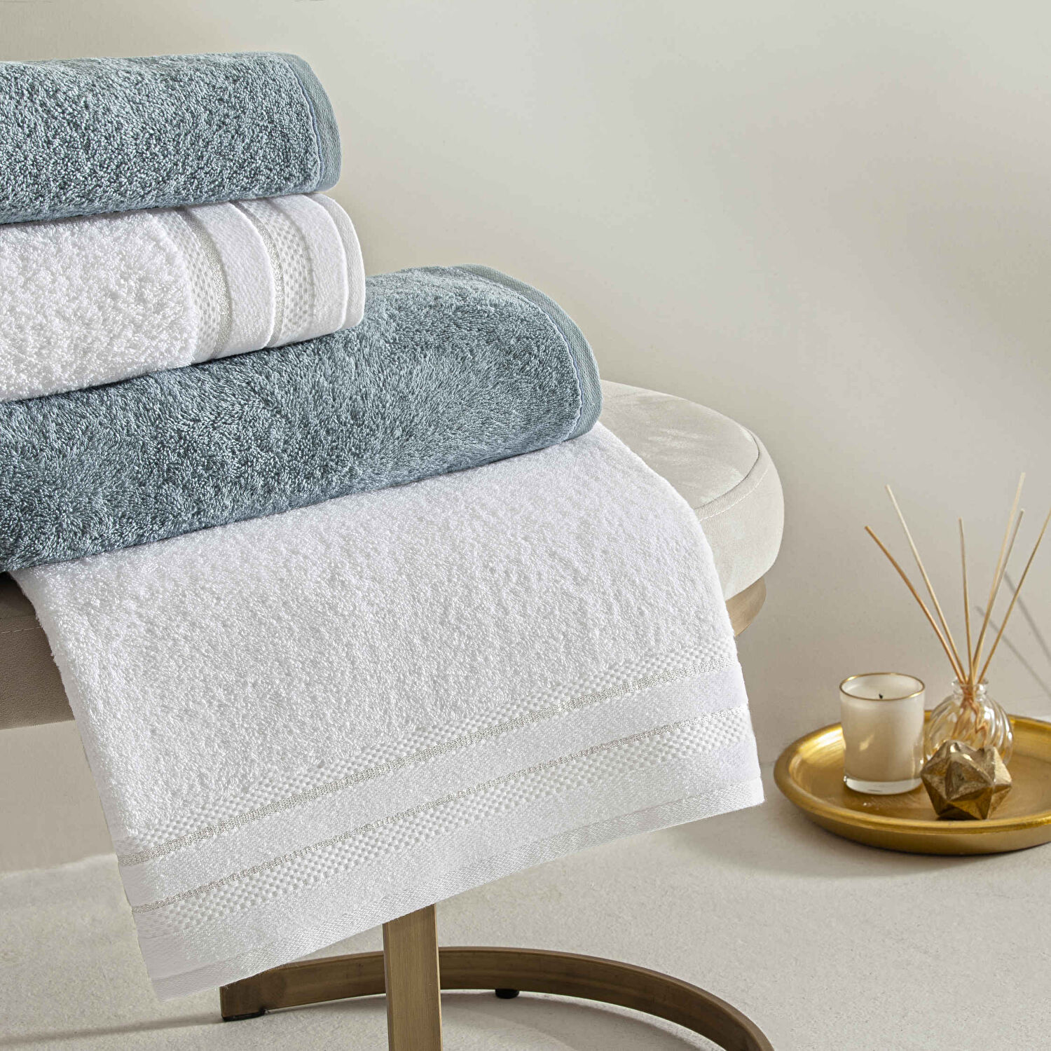 Taç Shine Bamboo Classic Aile Seti Beyaz Mavi