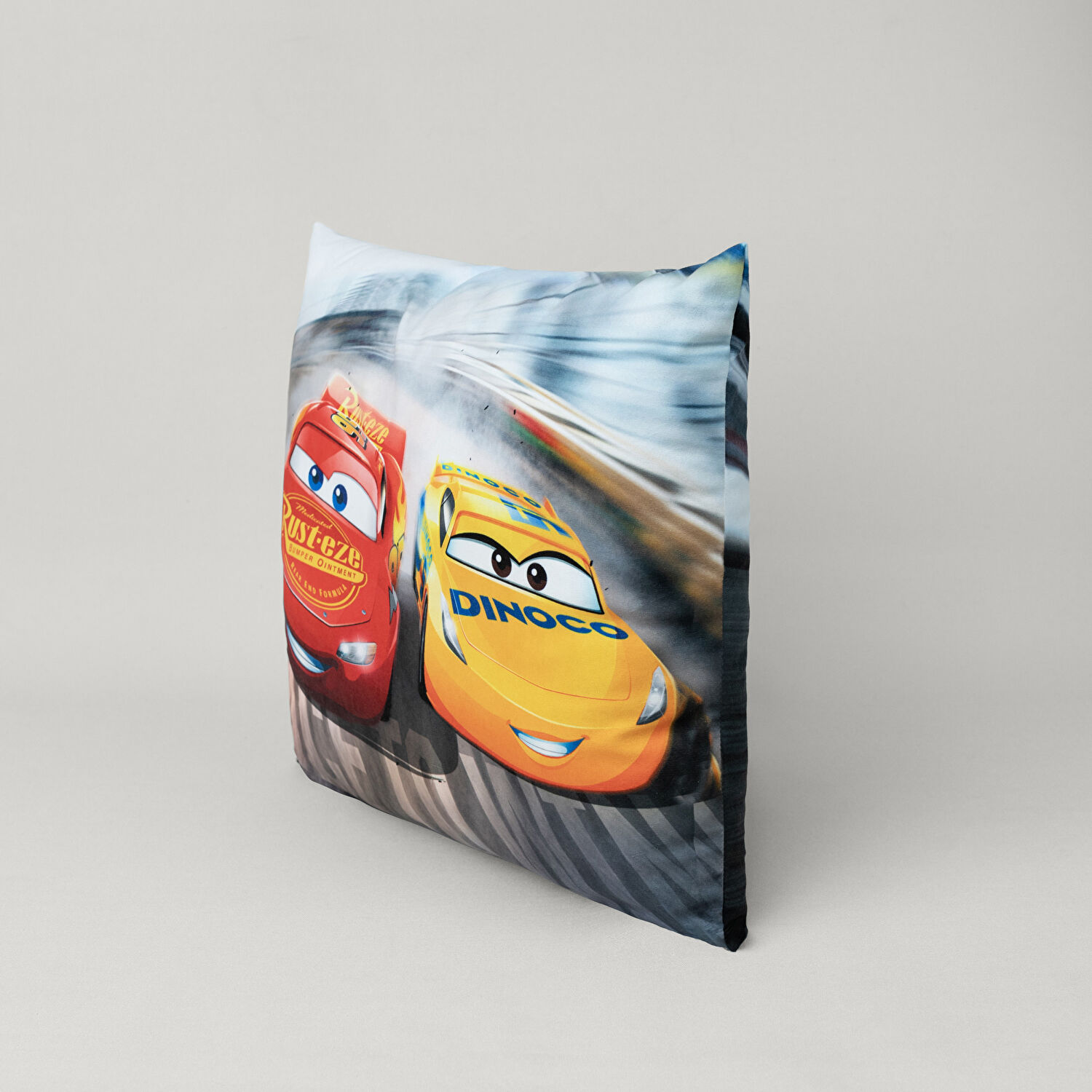 Lisanslı Disney Cars Team 40x40 cm Kılent