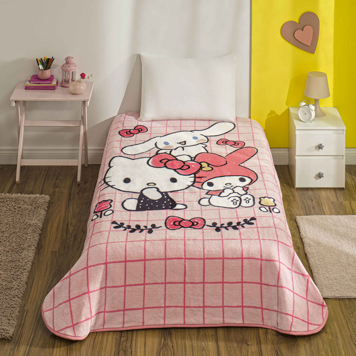 Lisanslı Hello Kitty Friends Tek Kişilik Battaniye