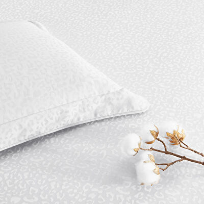 Taç Leo Jakar Çift Kişilik Nevresim Takımı Beyaz