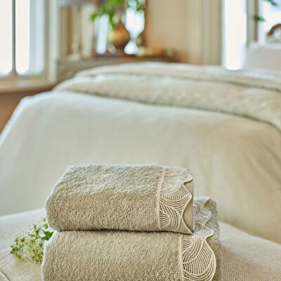 Taç Eleanor Yatak Örtülü Çift Kişilik Nevresim Seti Mint