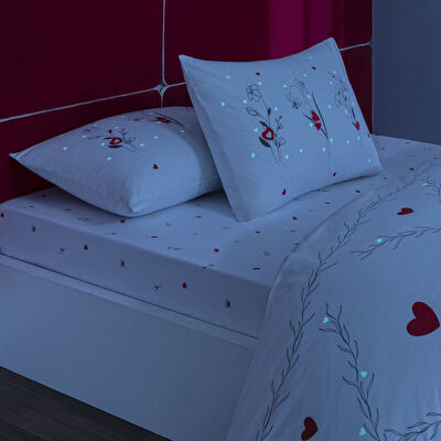 Taç Amoura Glowlu Ranforce Çift Kişilik Nevresim Takımı Kırmızı