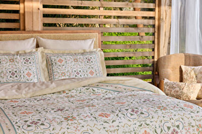 LINENS FLORAL KIRLENT KILIFI 40X40 RNKLI