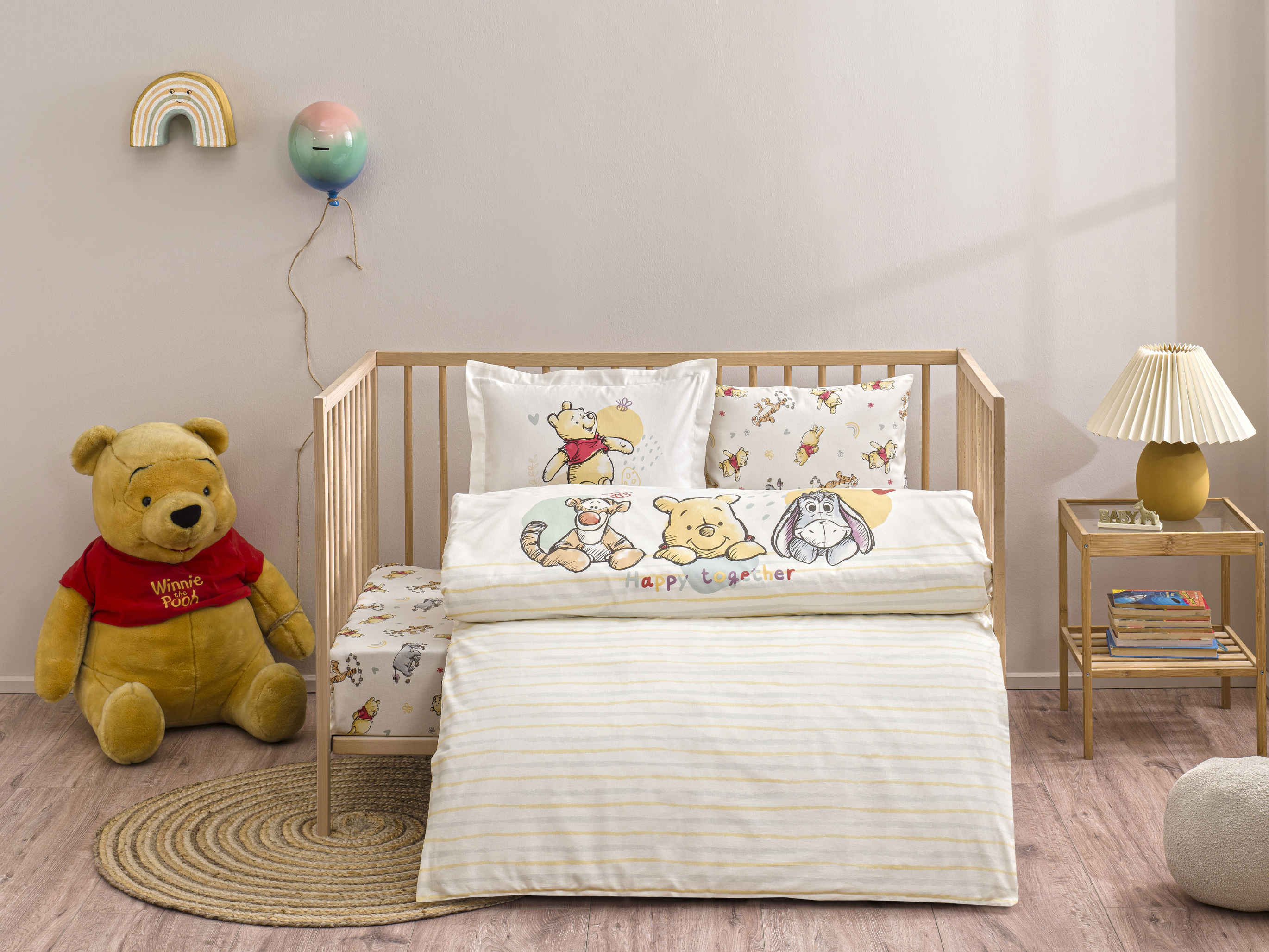 Taç Lisanslı Disney Winnie The Pooh Happy Baby Pamuk Bebek